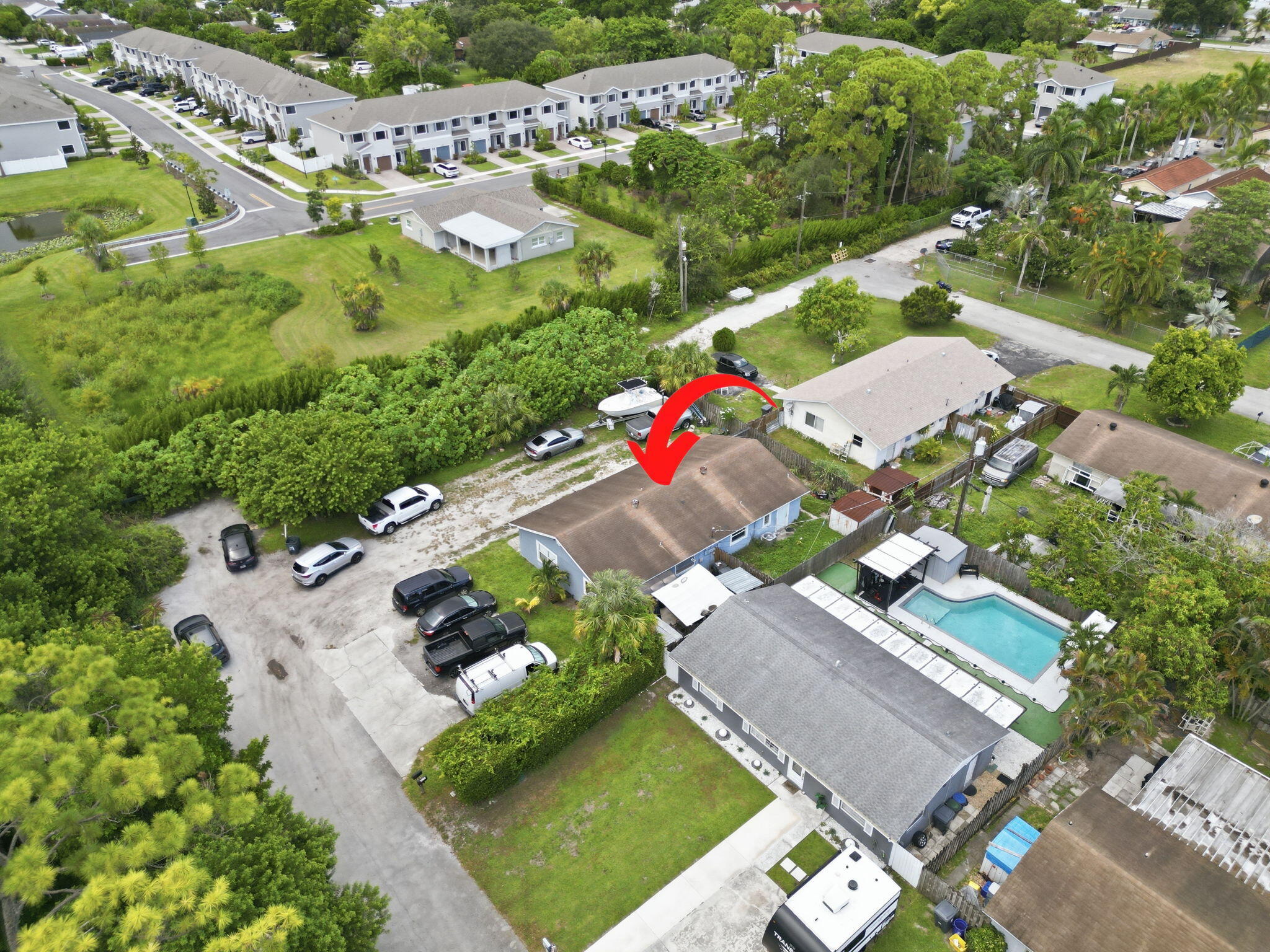 main property photo 13