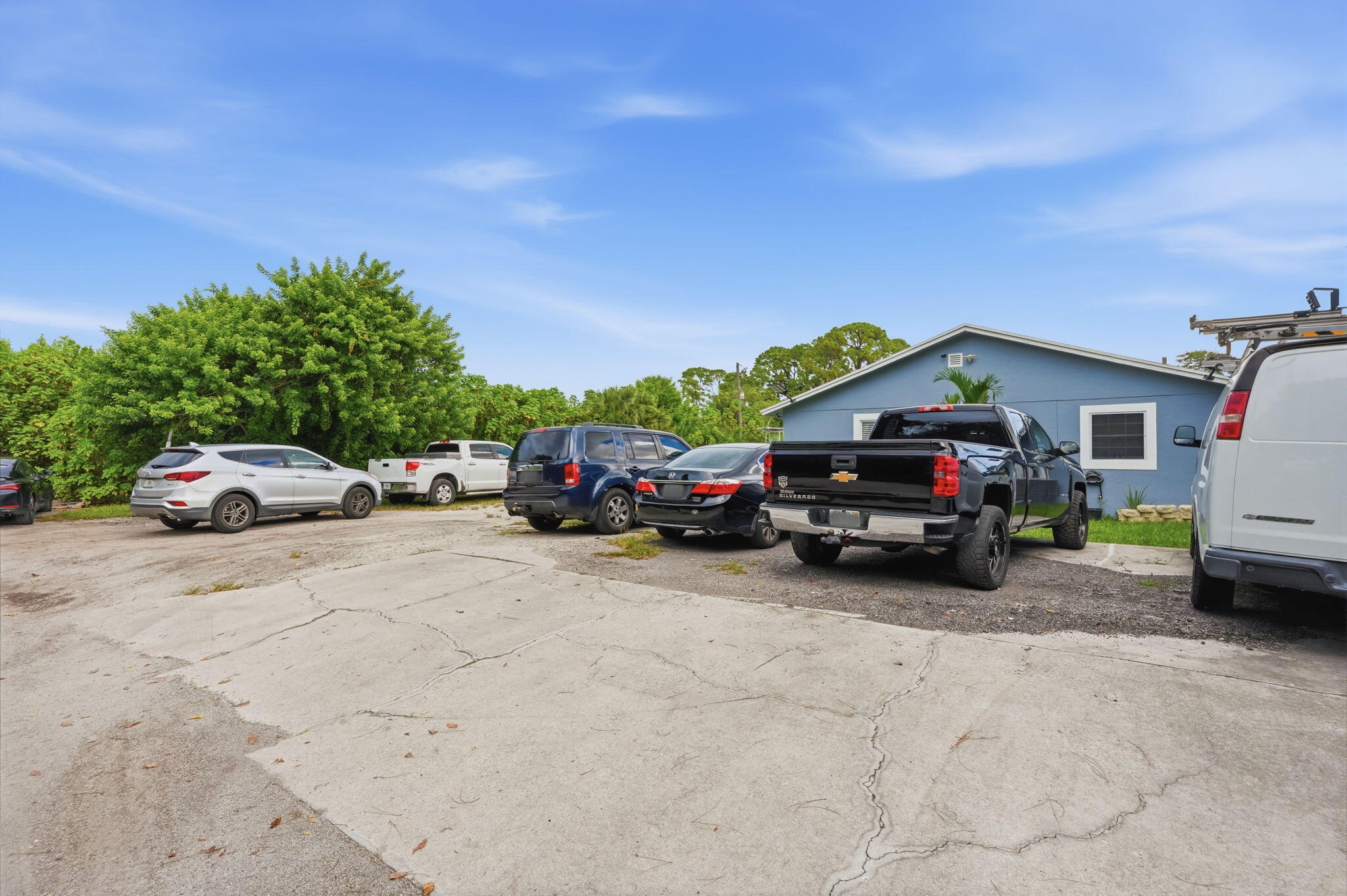 main property photo 18
