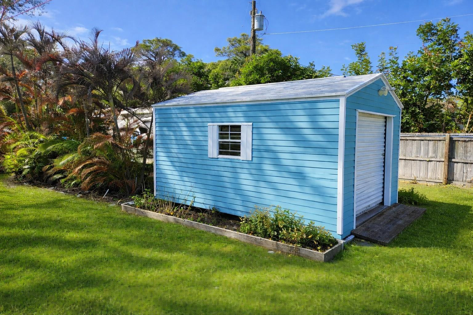 main property photo 19
