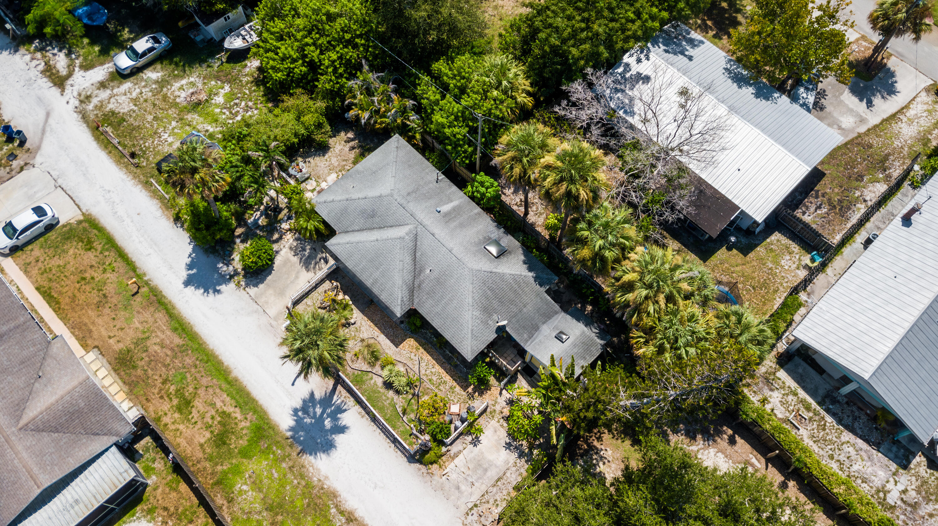 main property photo 19
