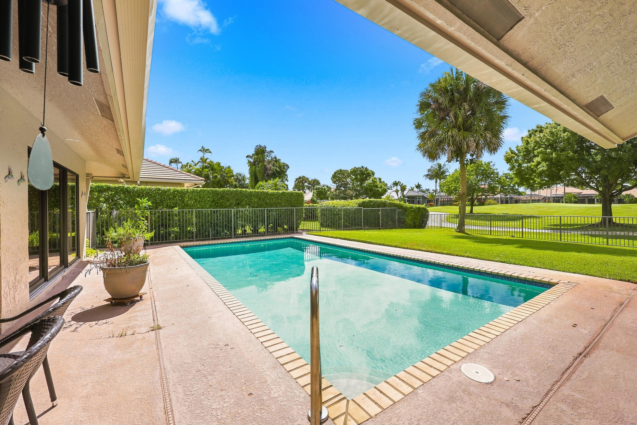 main property photo 50