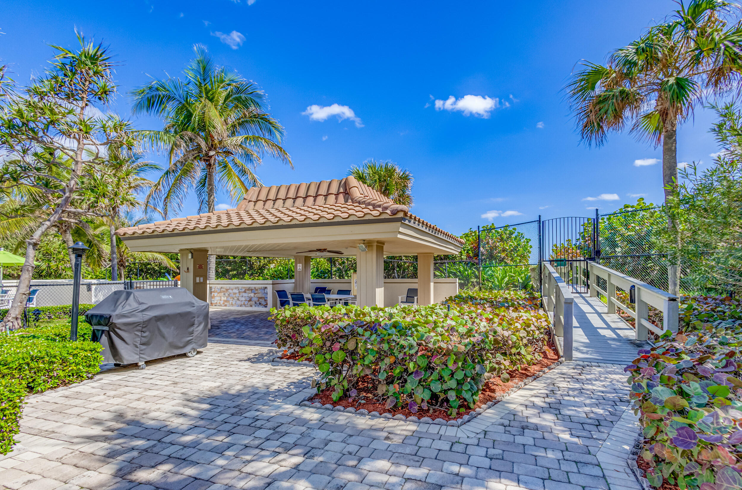 main property photo 66