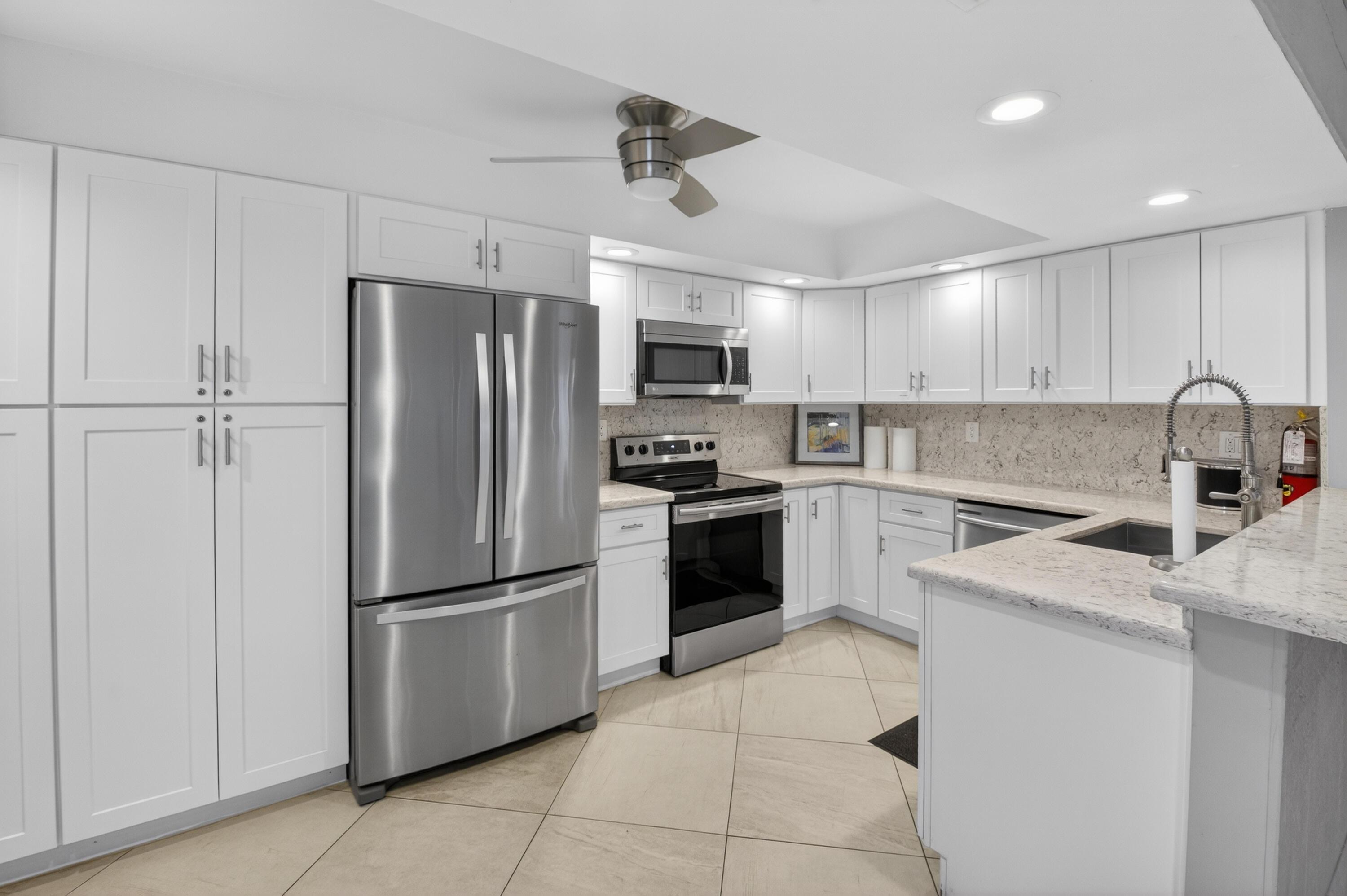 main property photo 60