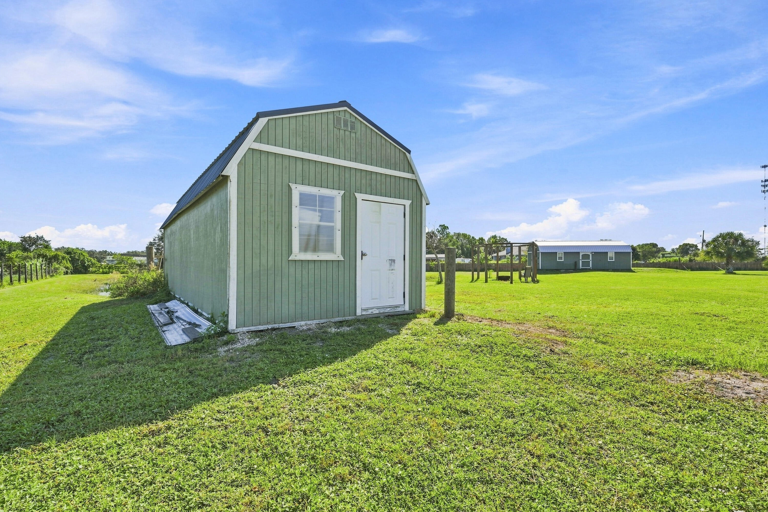 main property photo 45