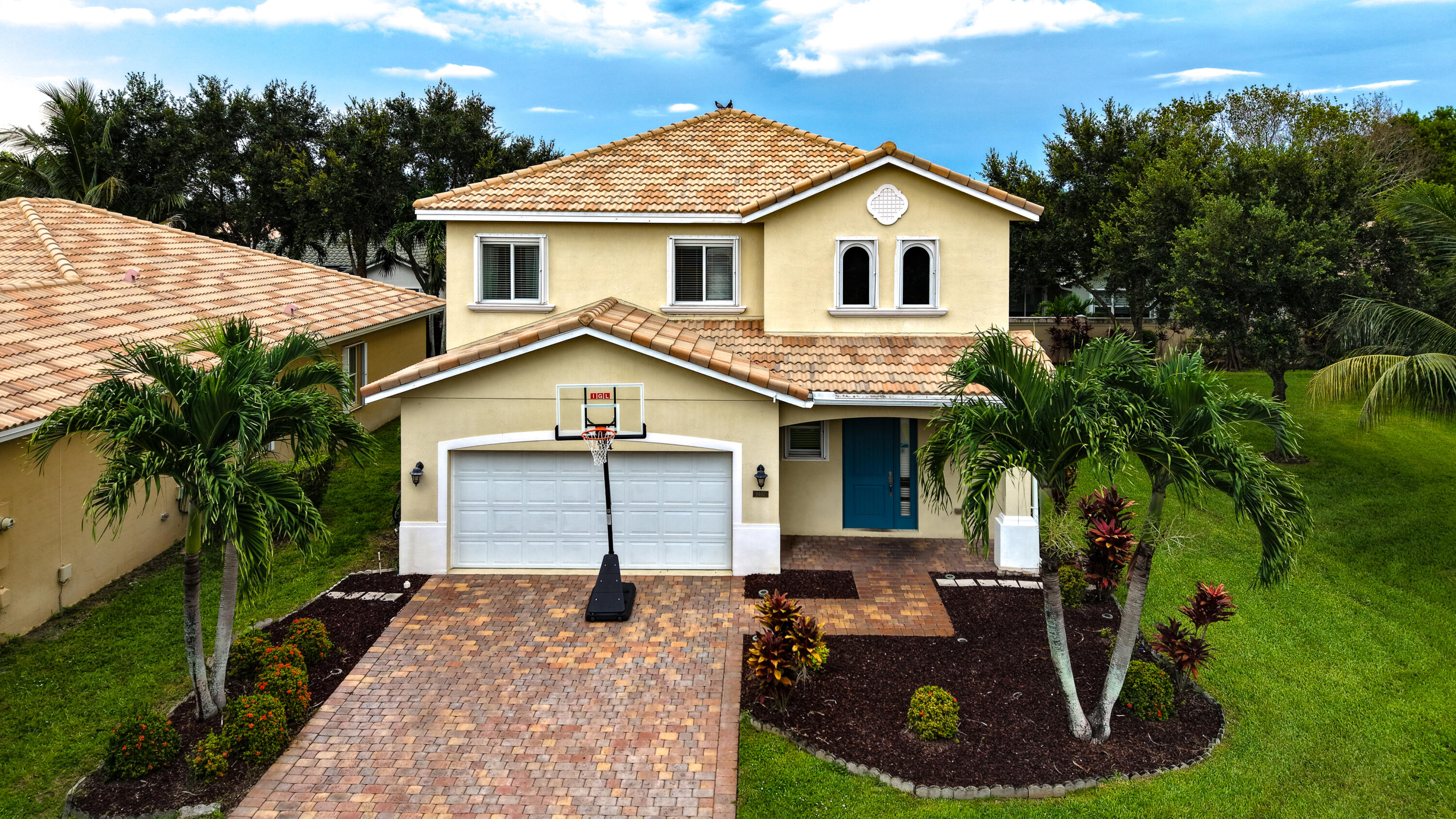 main property photo 34