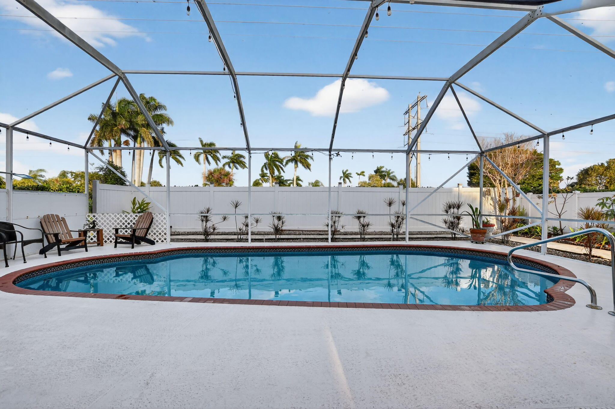 main property photo 50