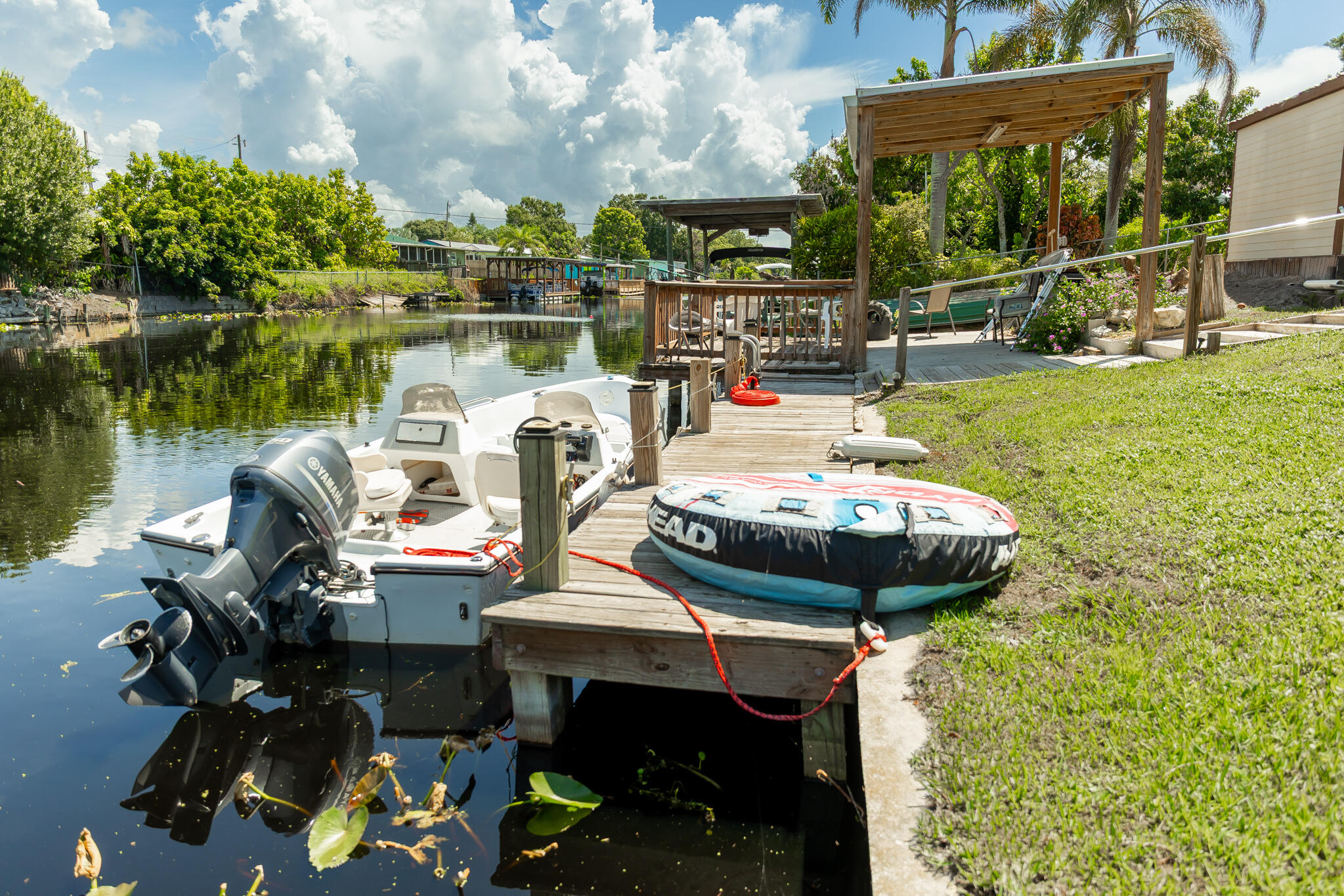 main property photo 28
