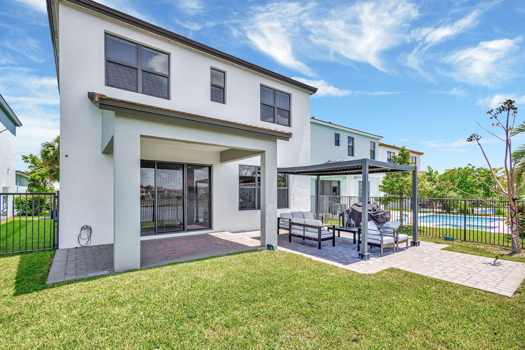 main property photo 42