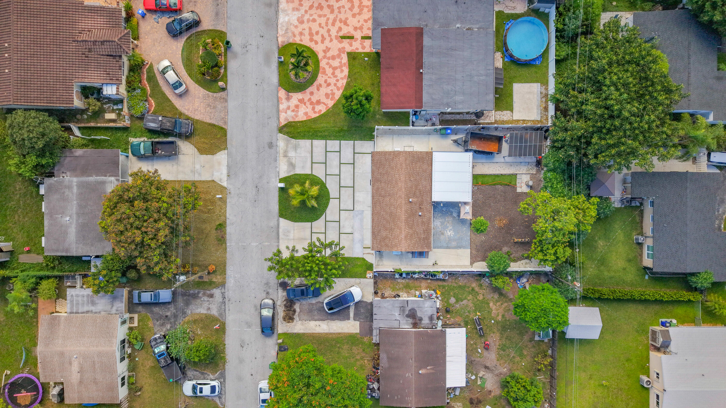 main property photo 25