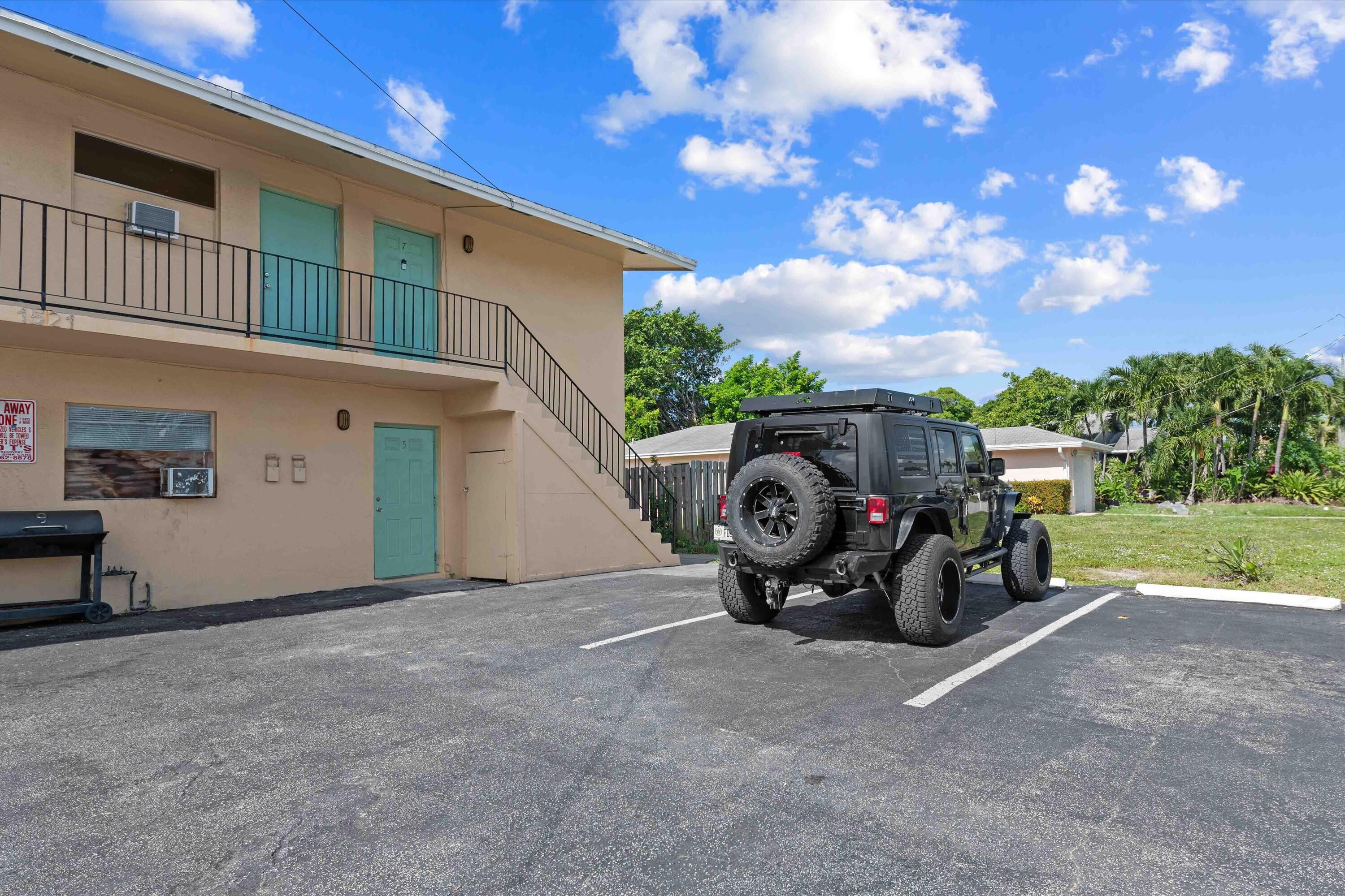 main property photo 9