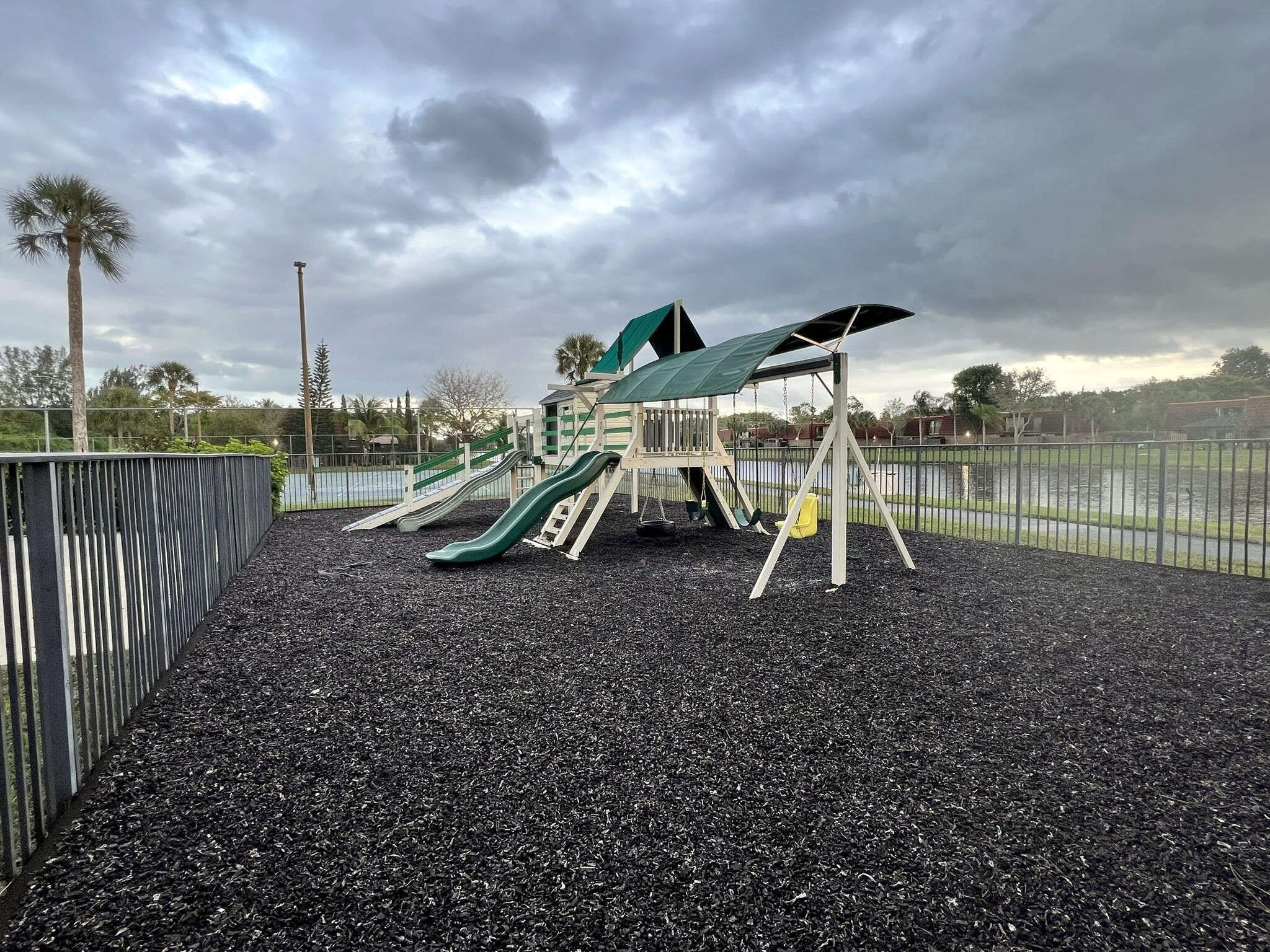 main property photo 44