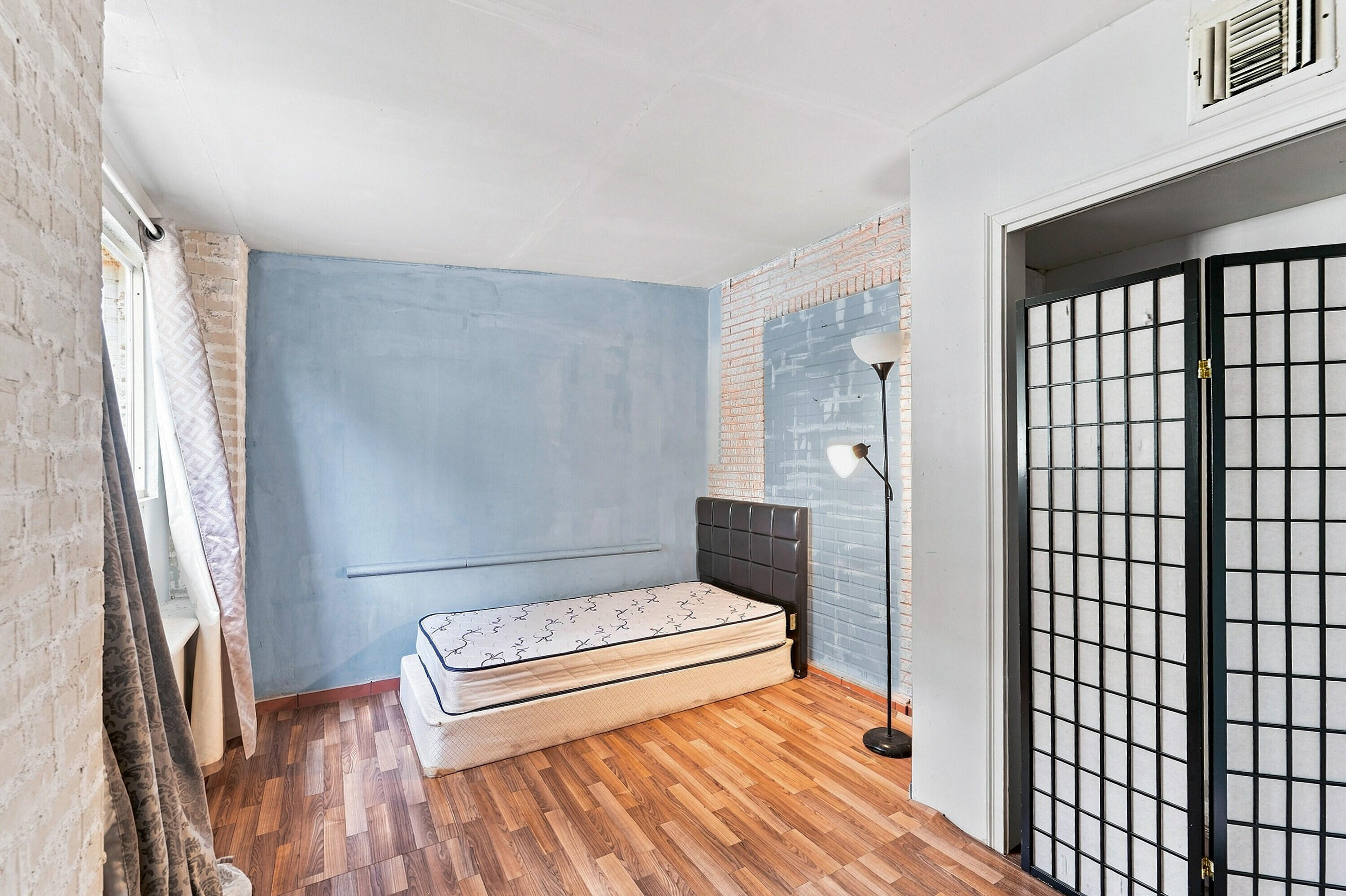 property viewer photo 15