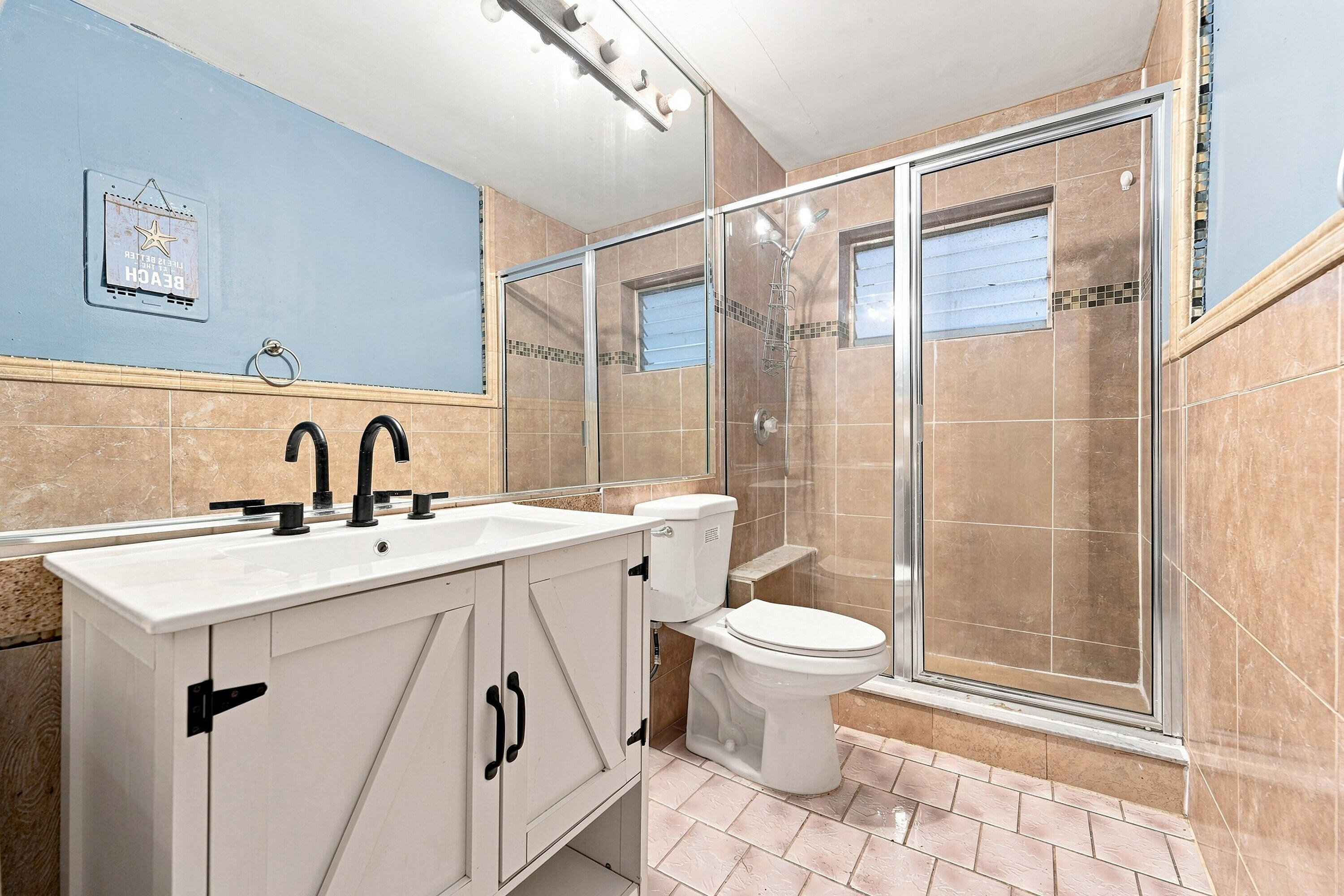 property viewer photo 7