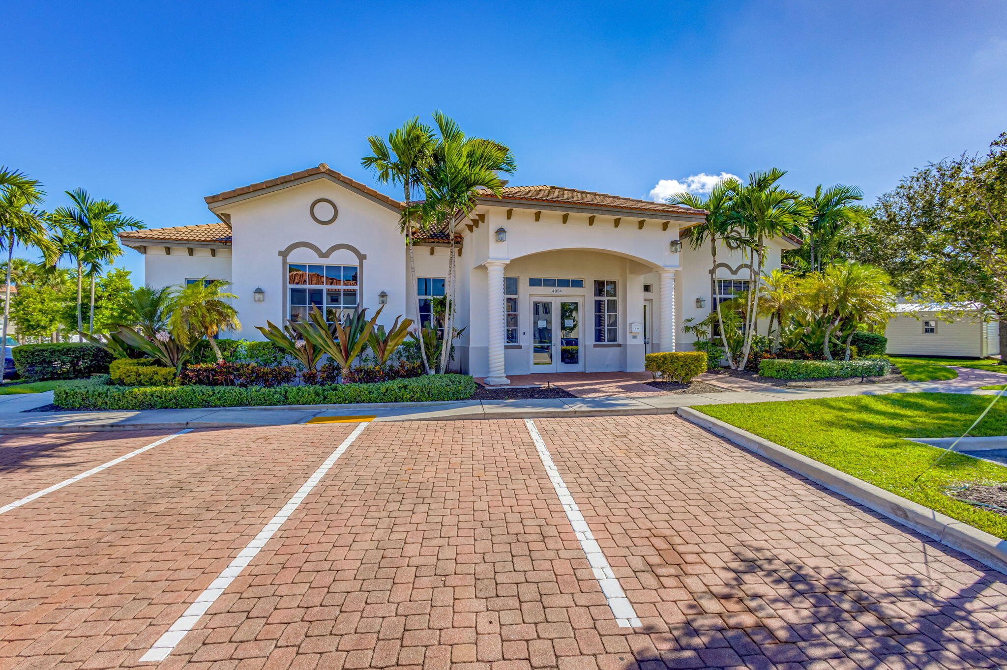 main property photo 35