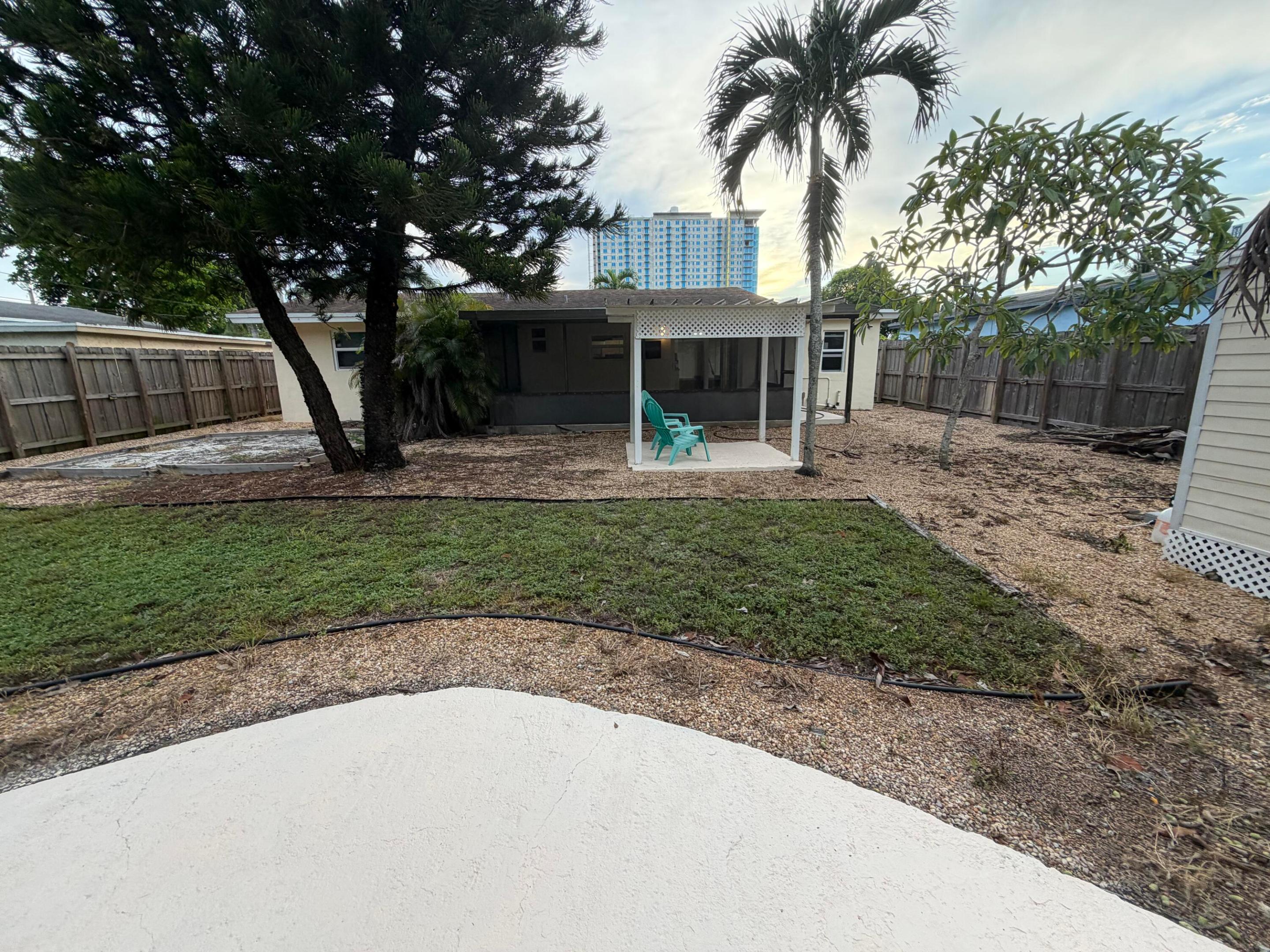 main property photo 47