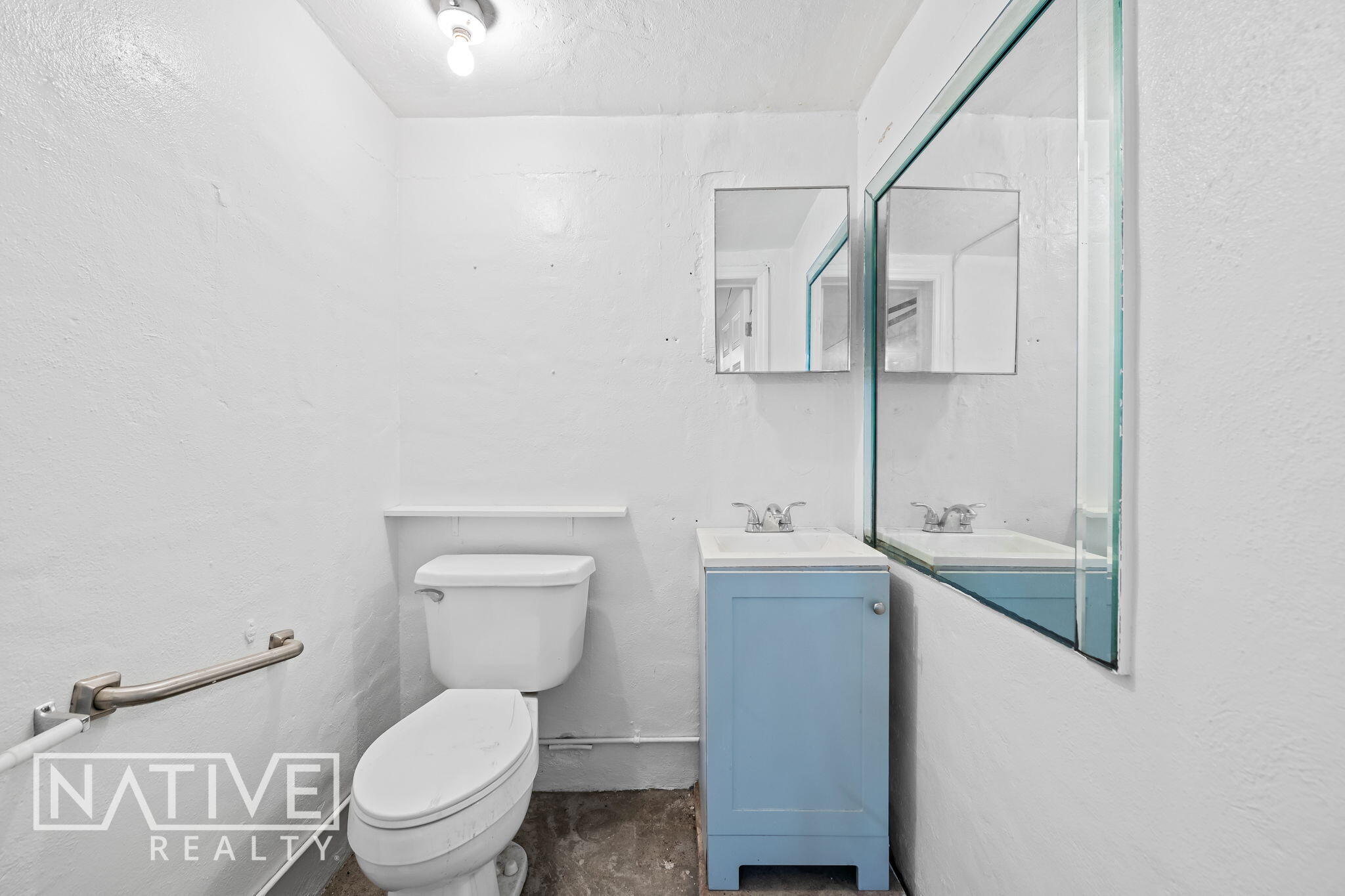 main property photo 35