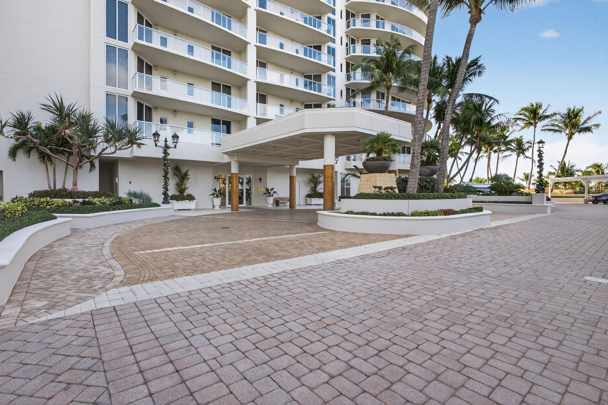 main property photo 54