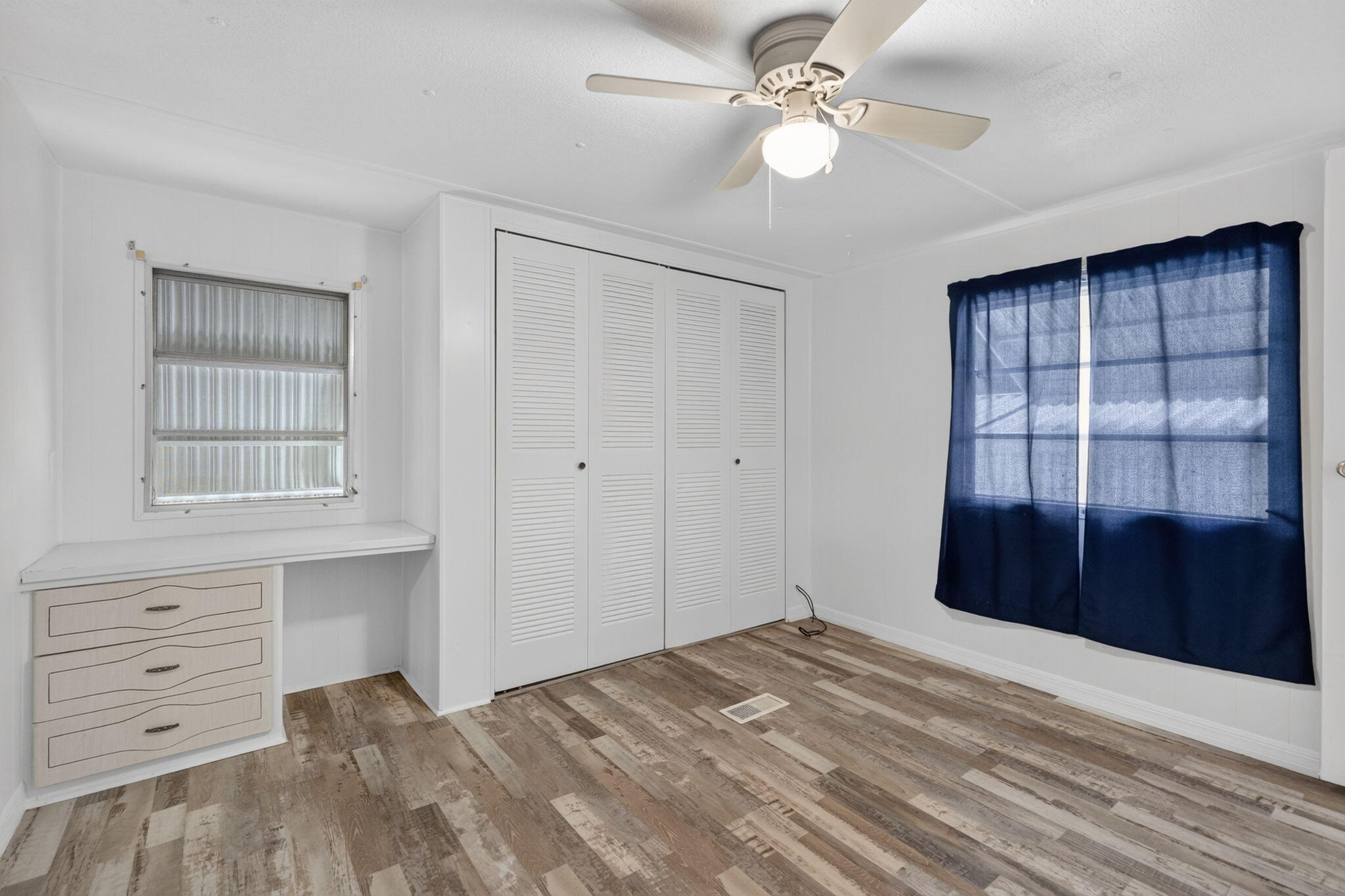 property viewer photo 13
