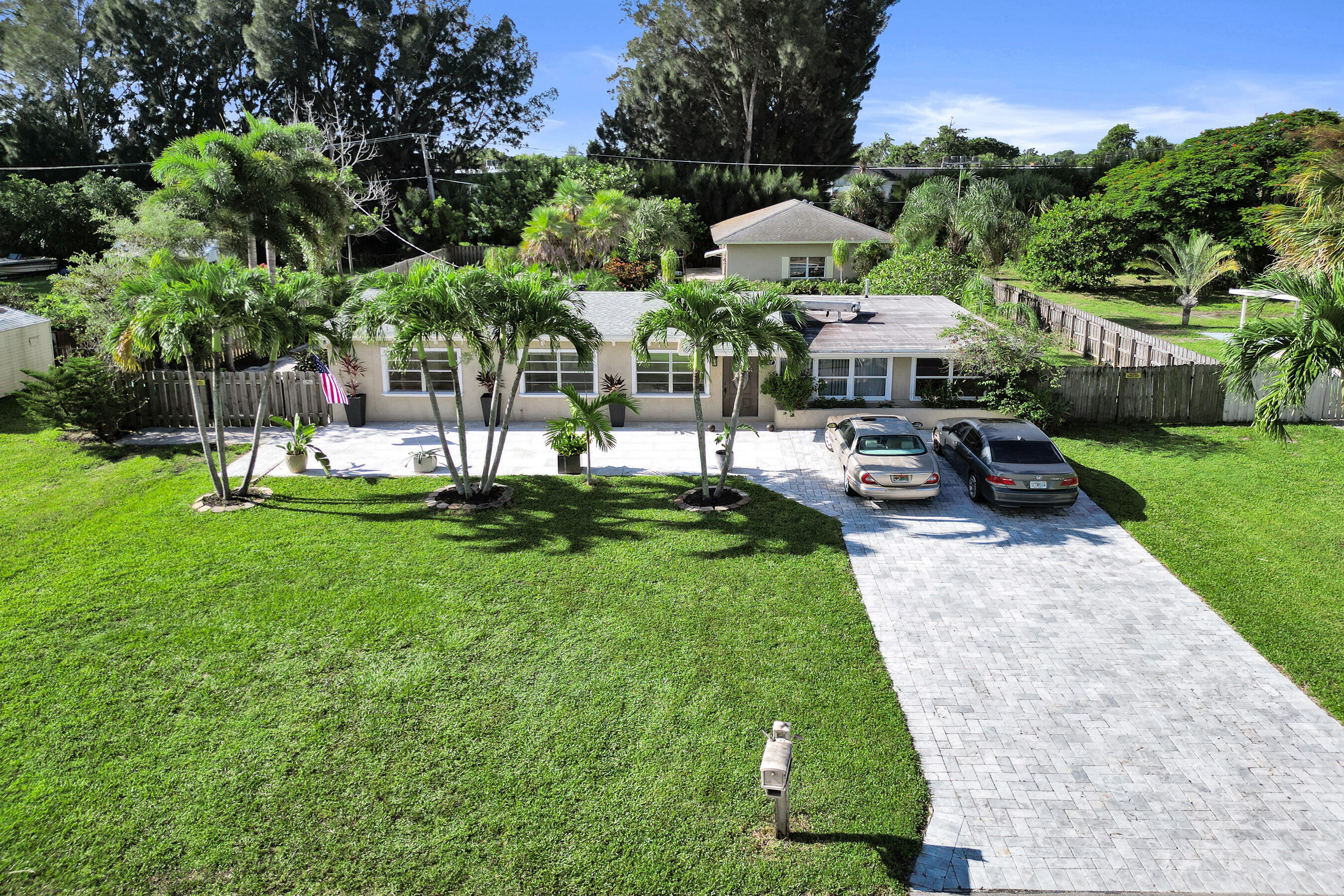 main property photo 47