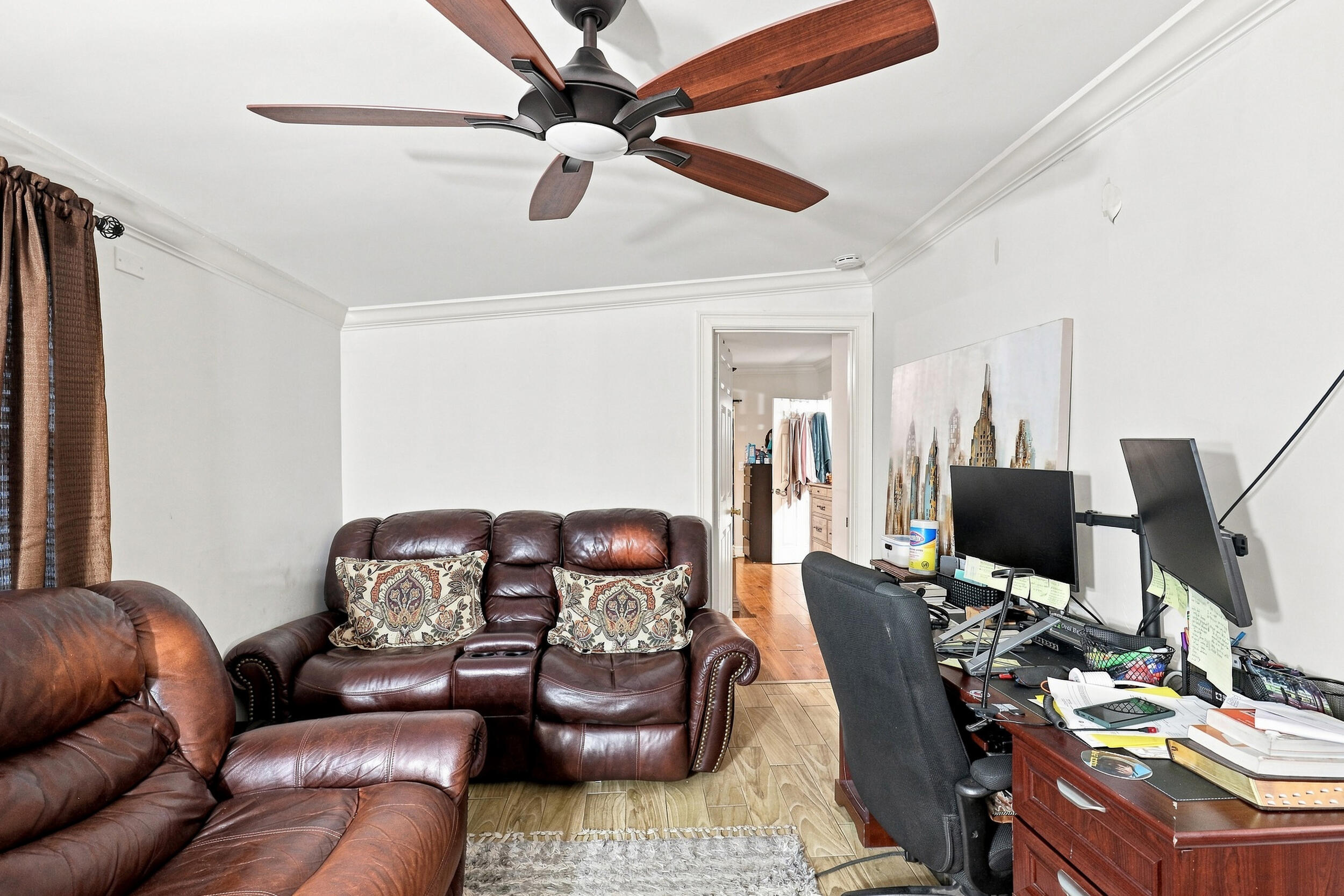main property photo 15