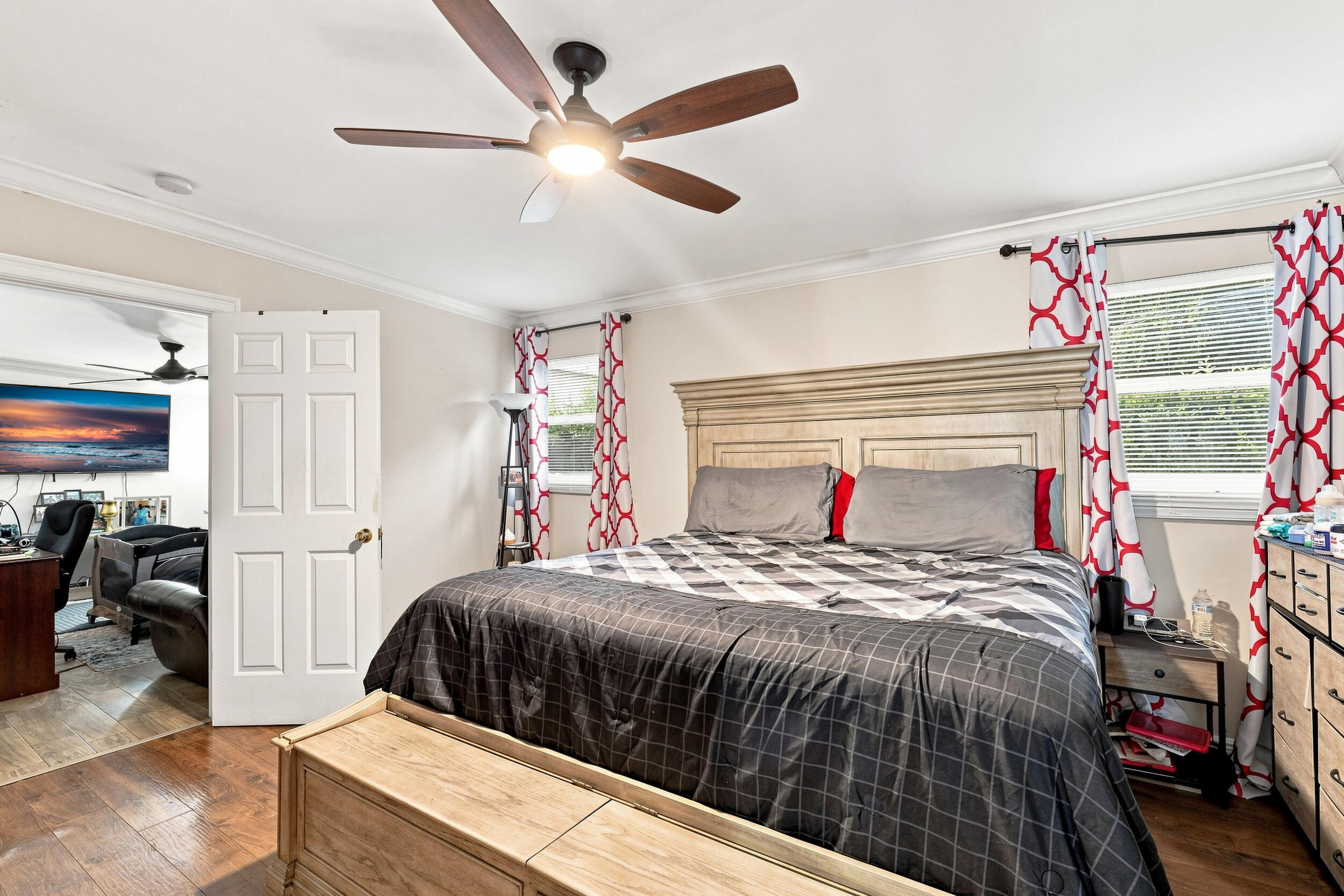 main property photo 19
