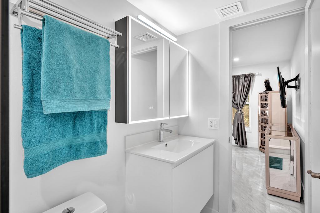 main property photo 74