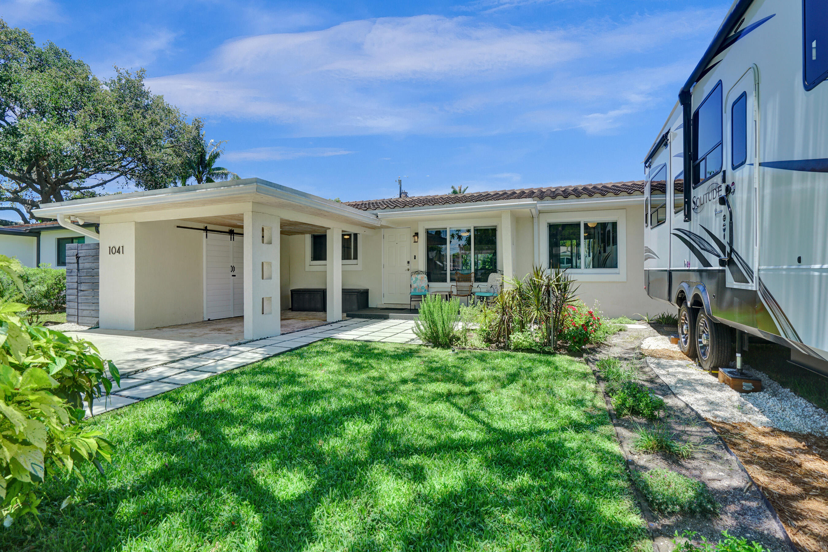 main property photo 46