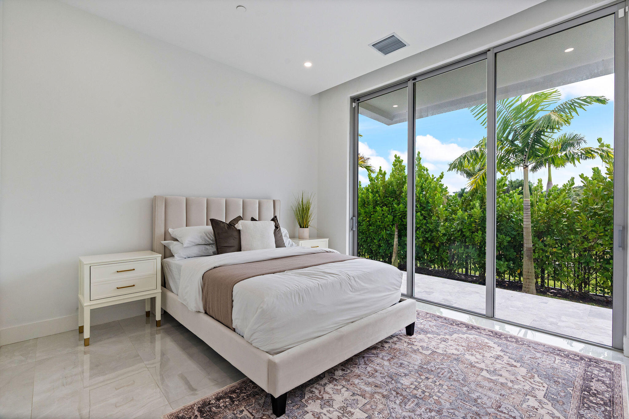 main property photo 73