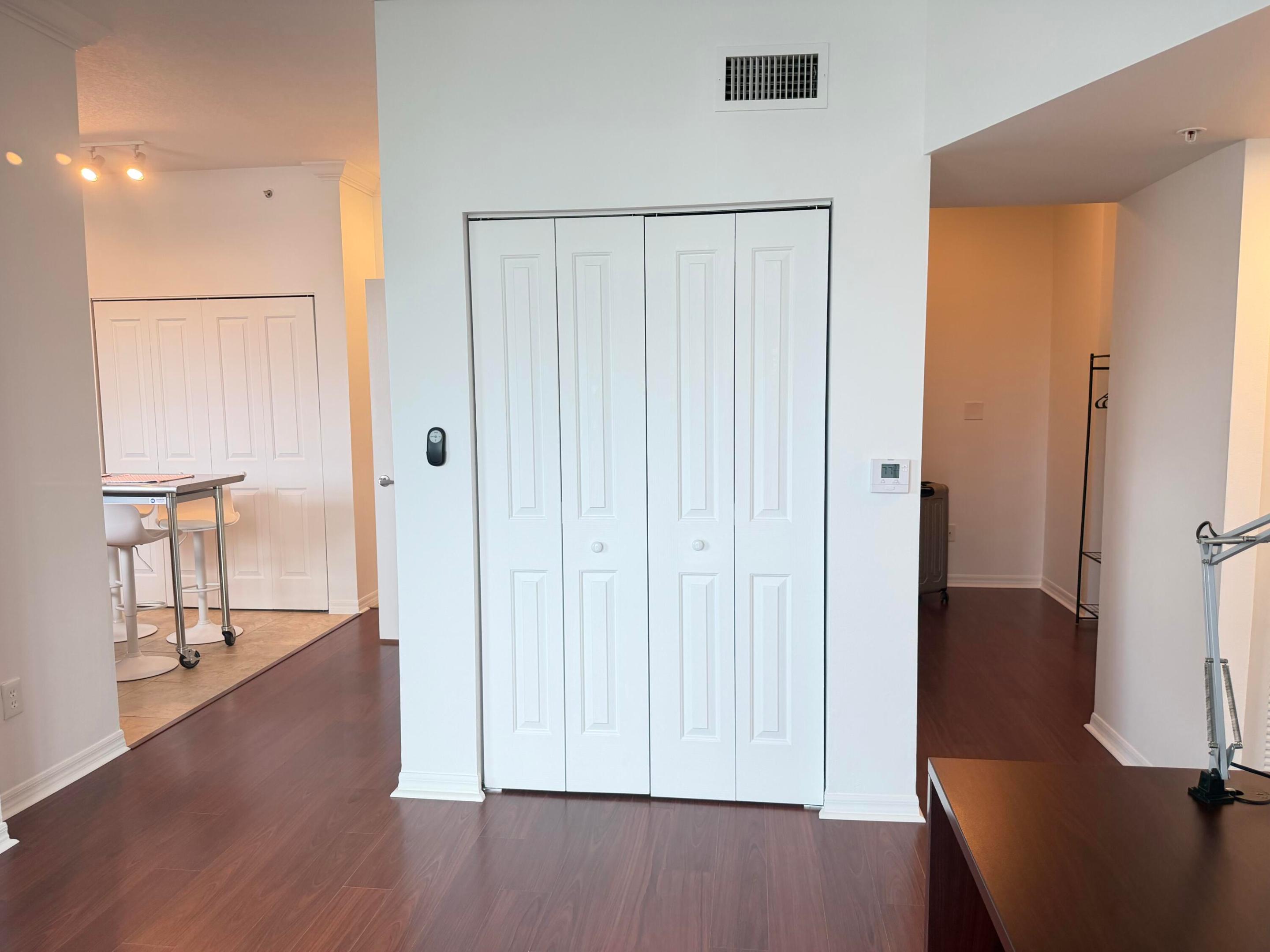 property viewer photo 10