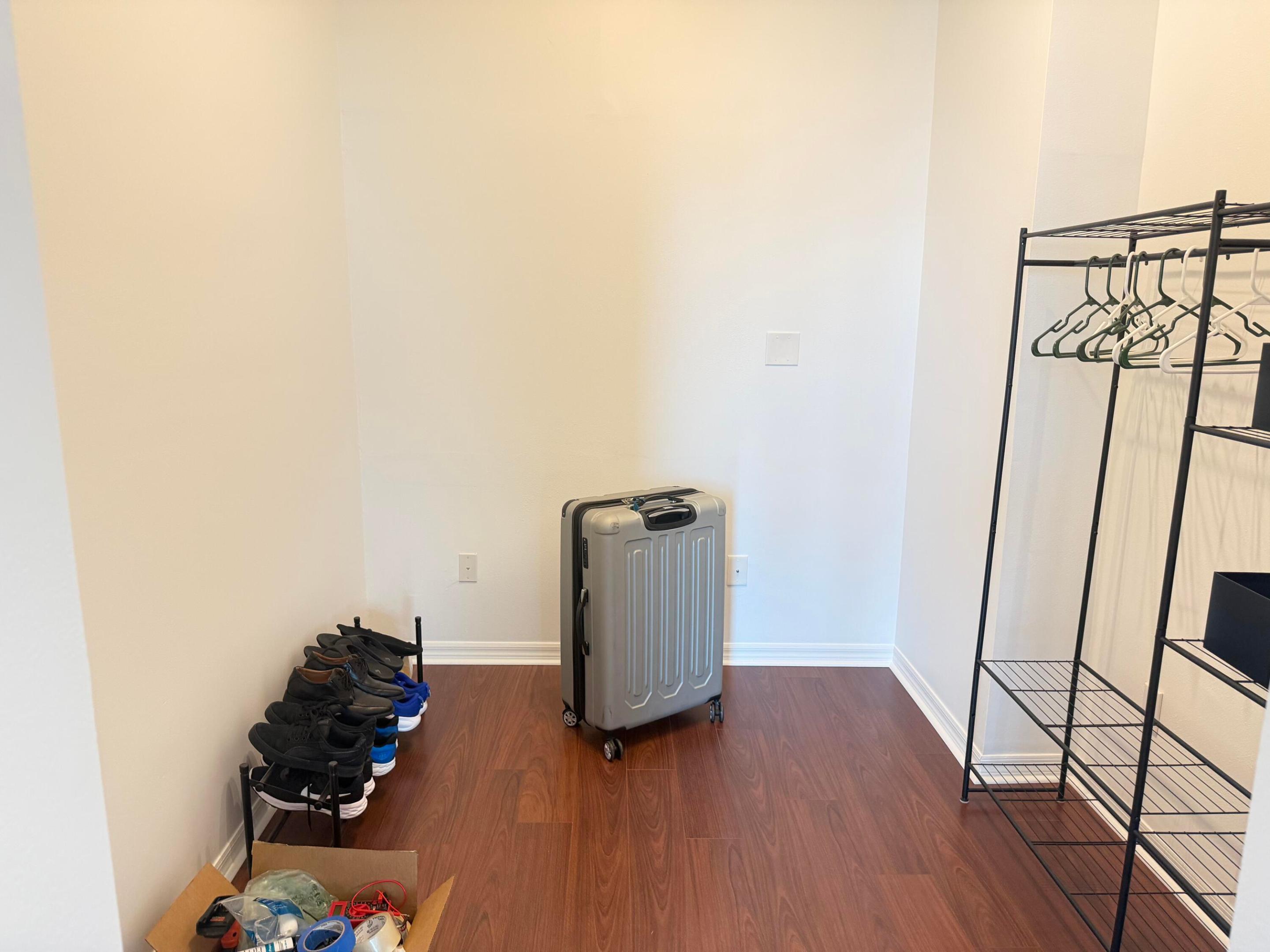 property viewer photo 4