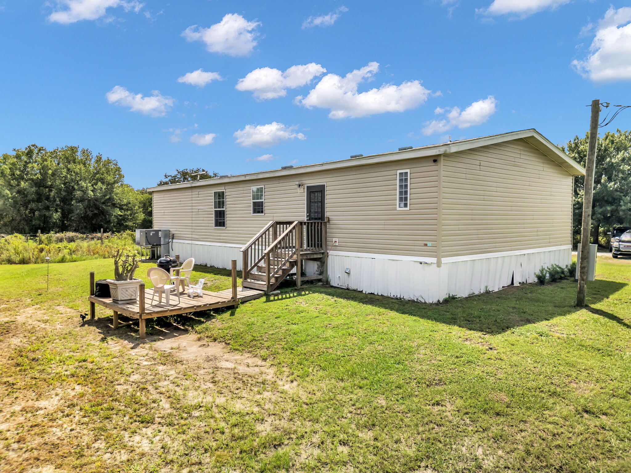 main property photo 46