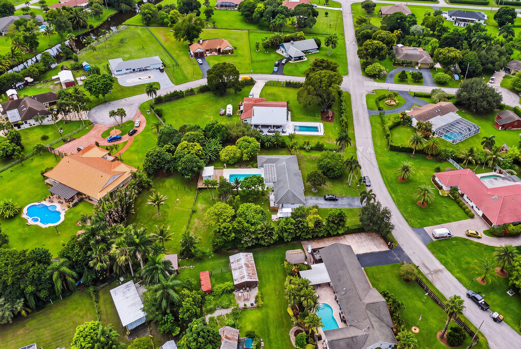 main property photo 64