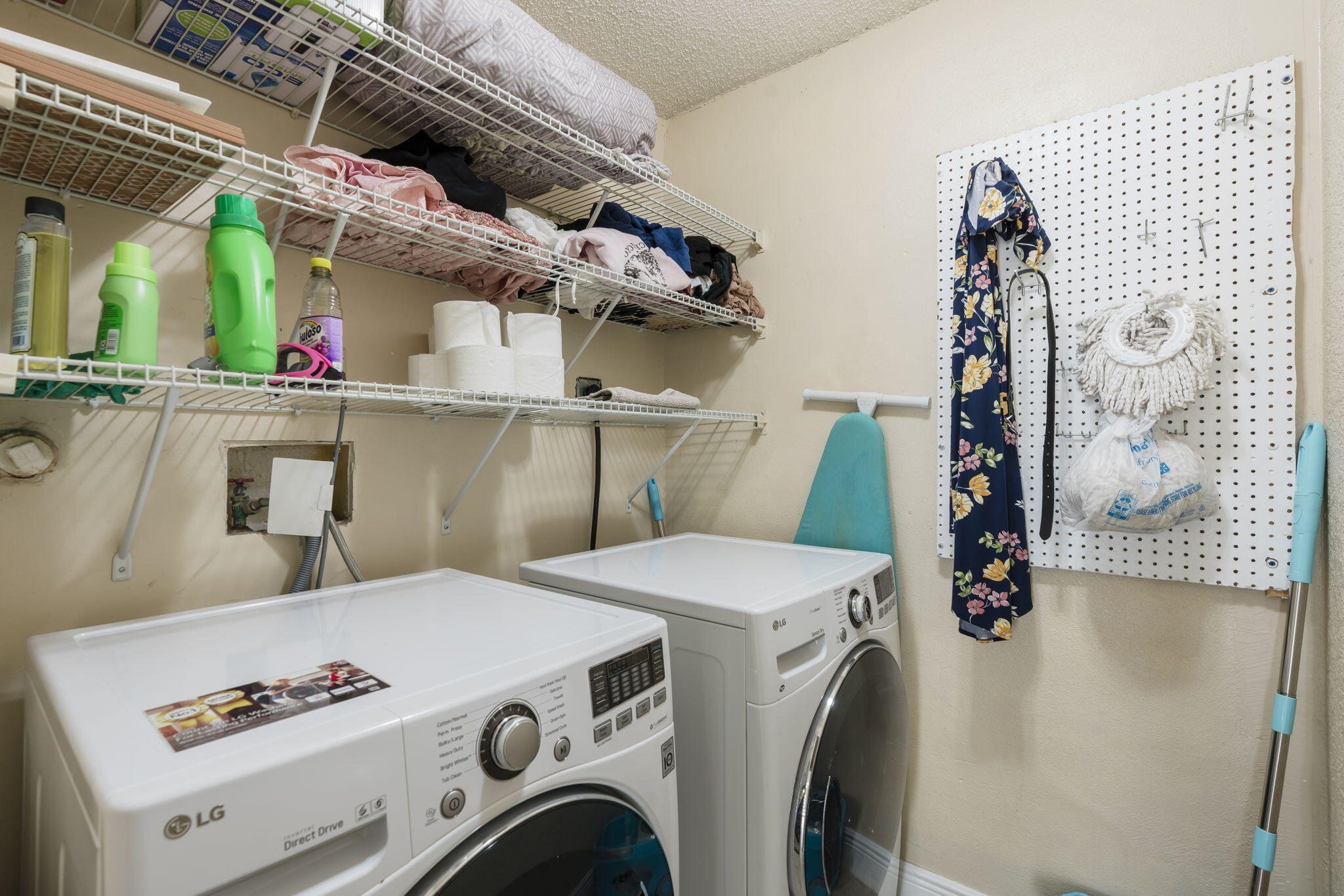 main property photo 16