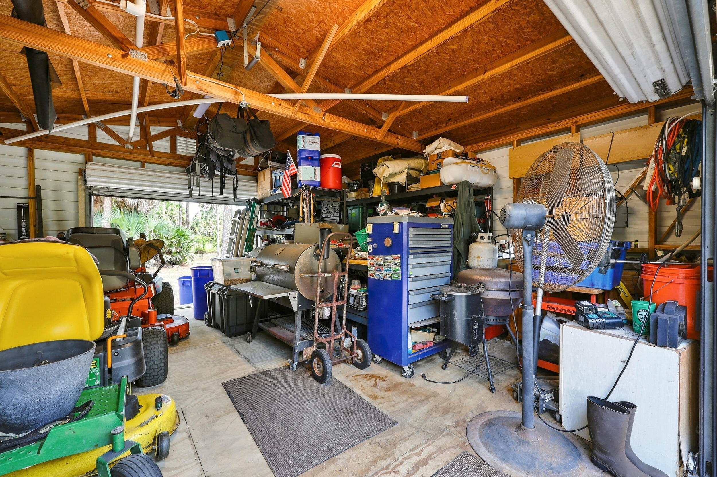 main property photo 75