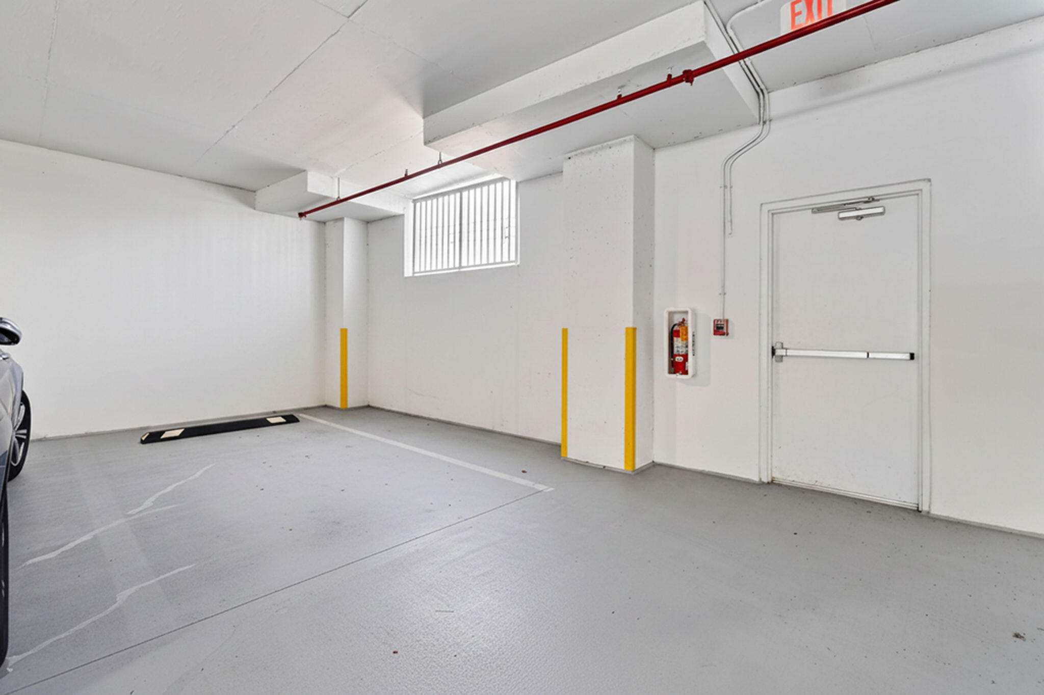 main property photo 59