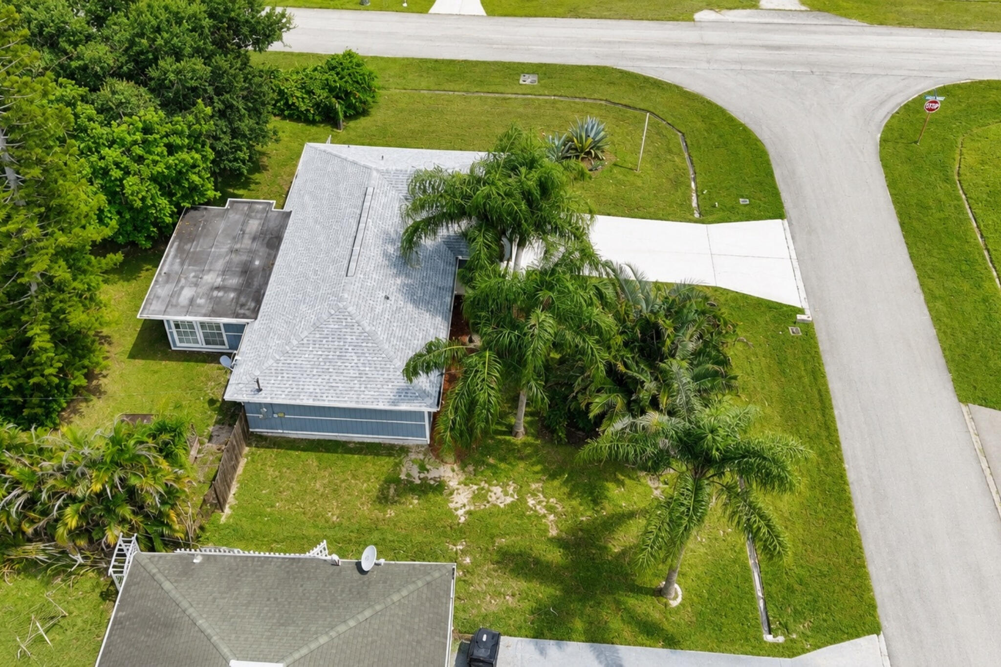 main property photo 15