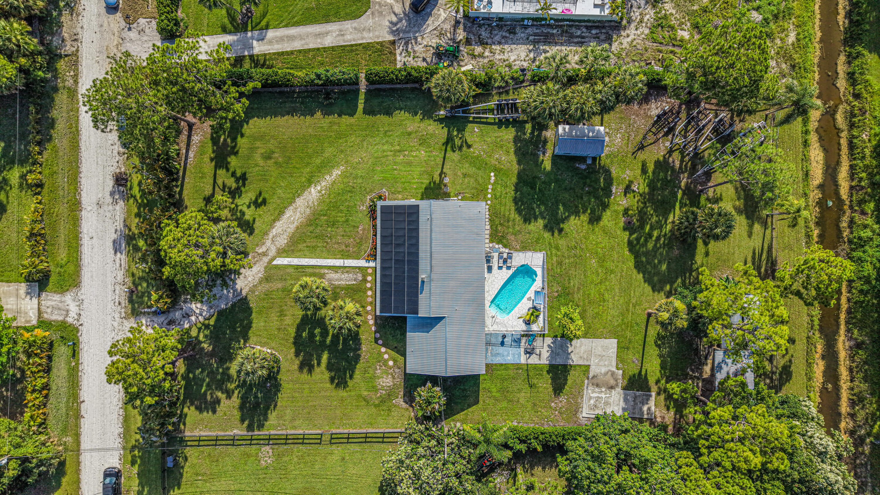 main property photo 39