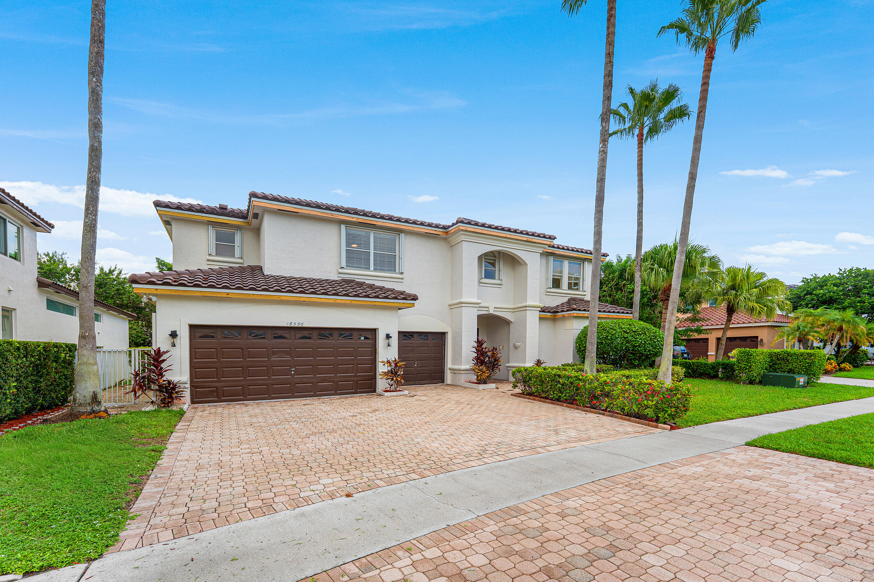 main property photo 2