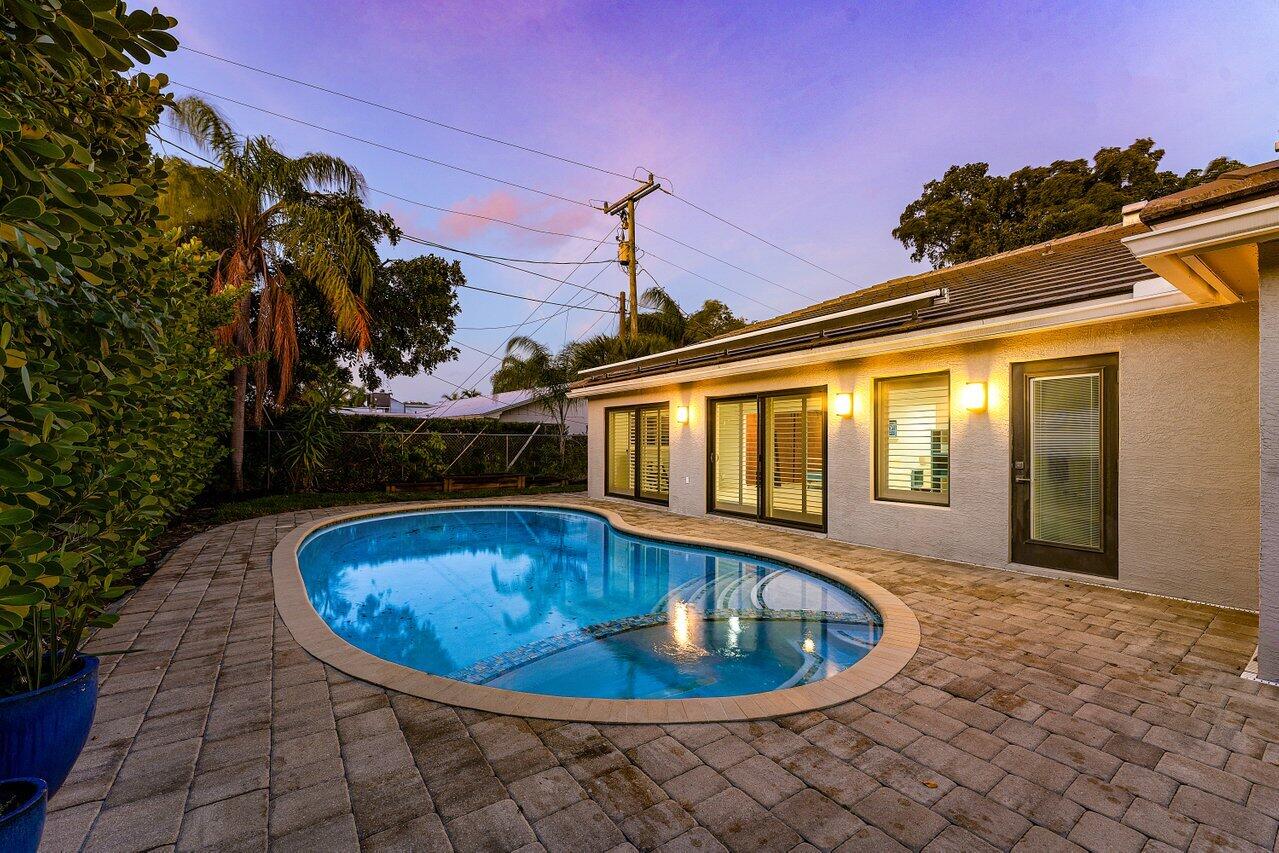 main property photo 51