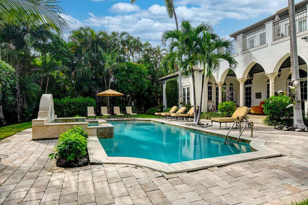 main property photo 11