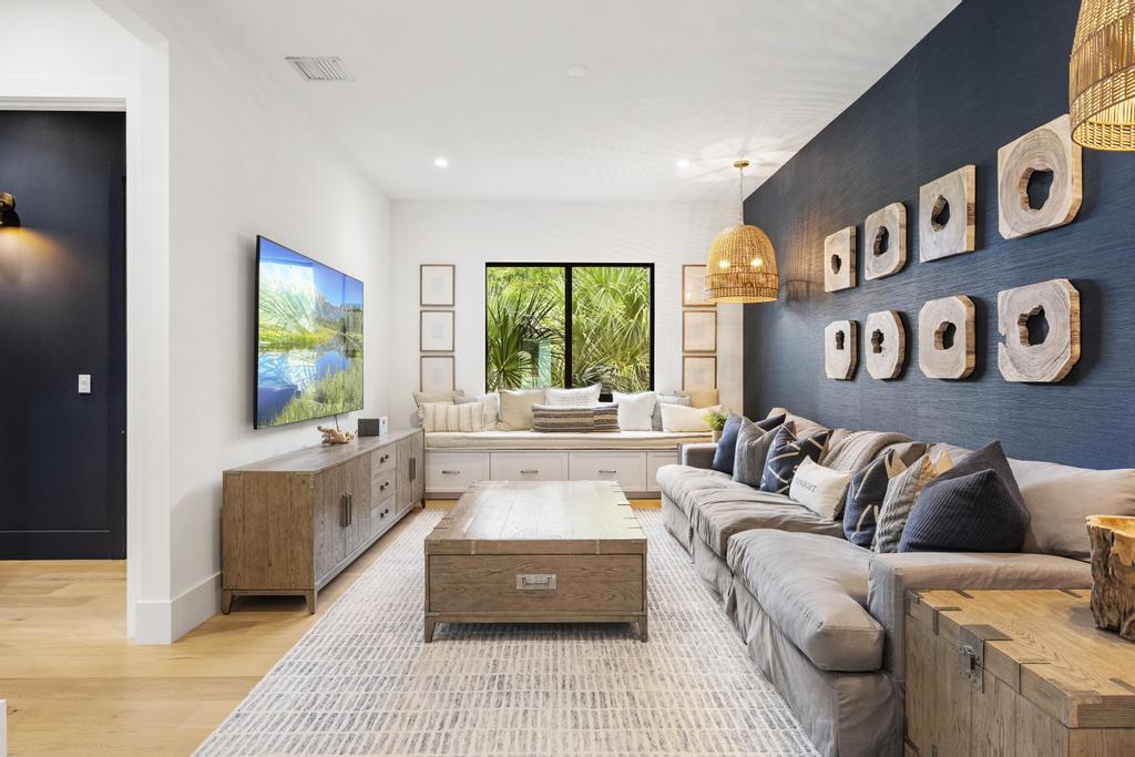main property photo 70