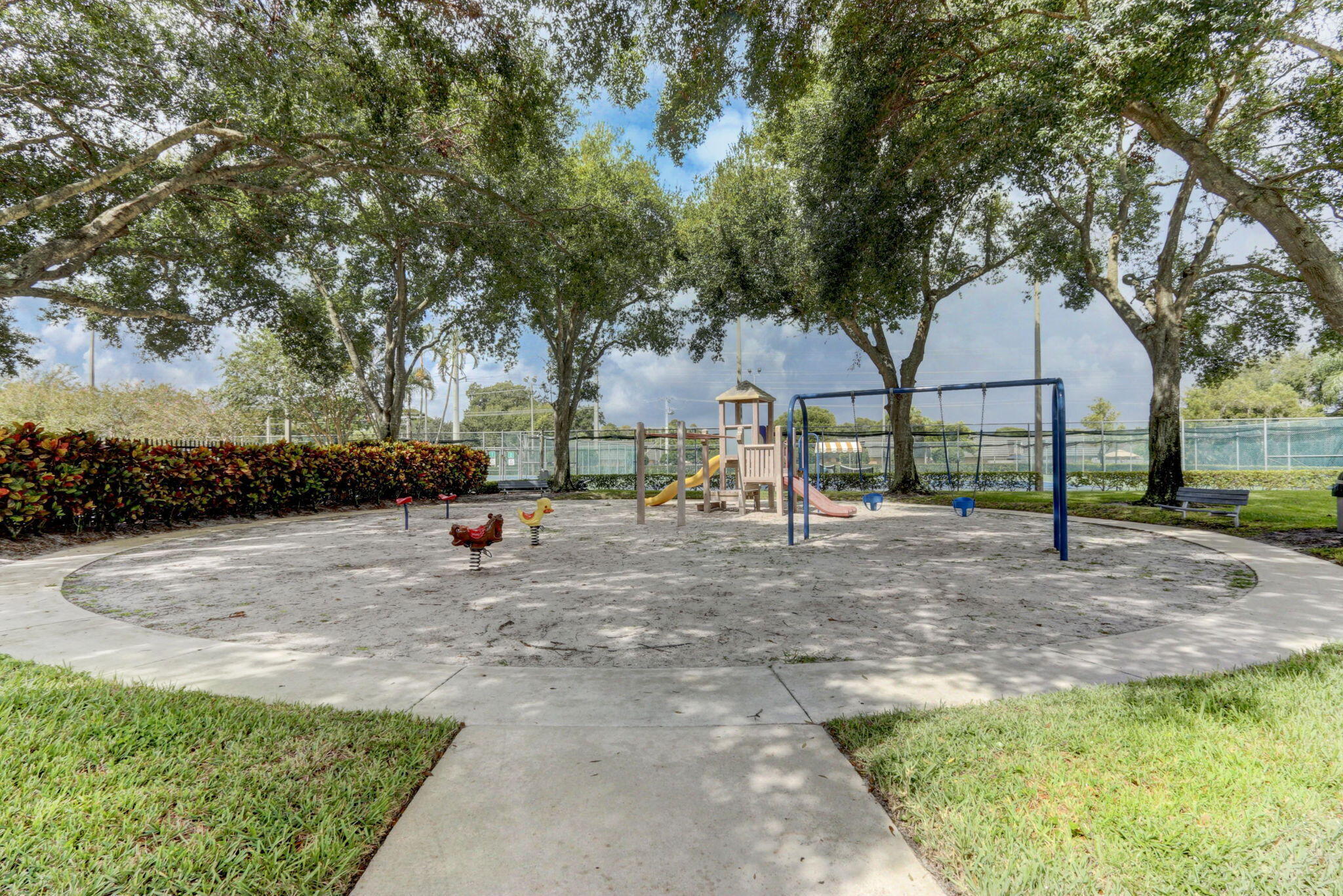 main property photo 35