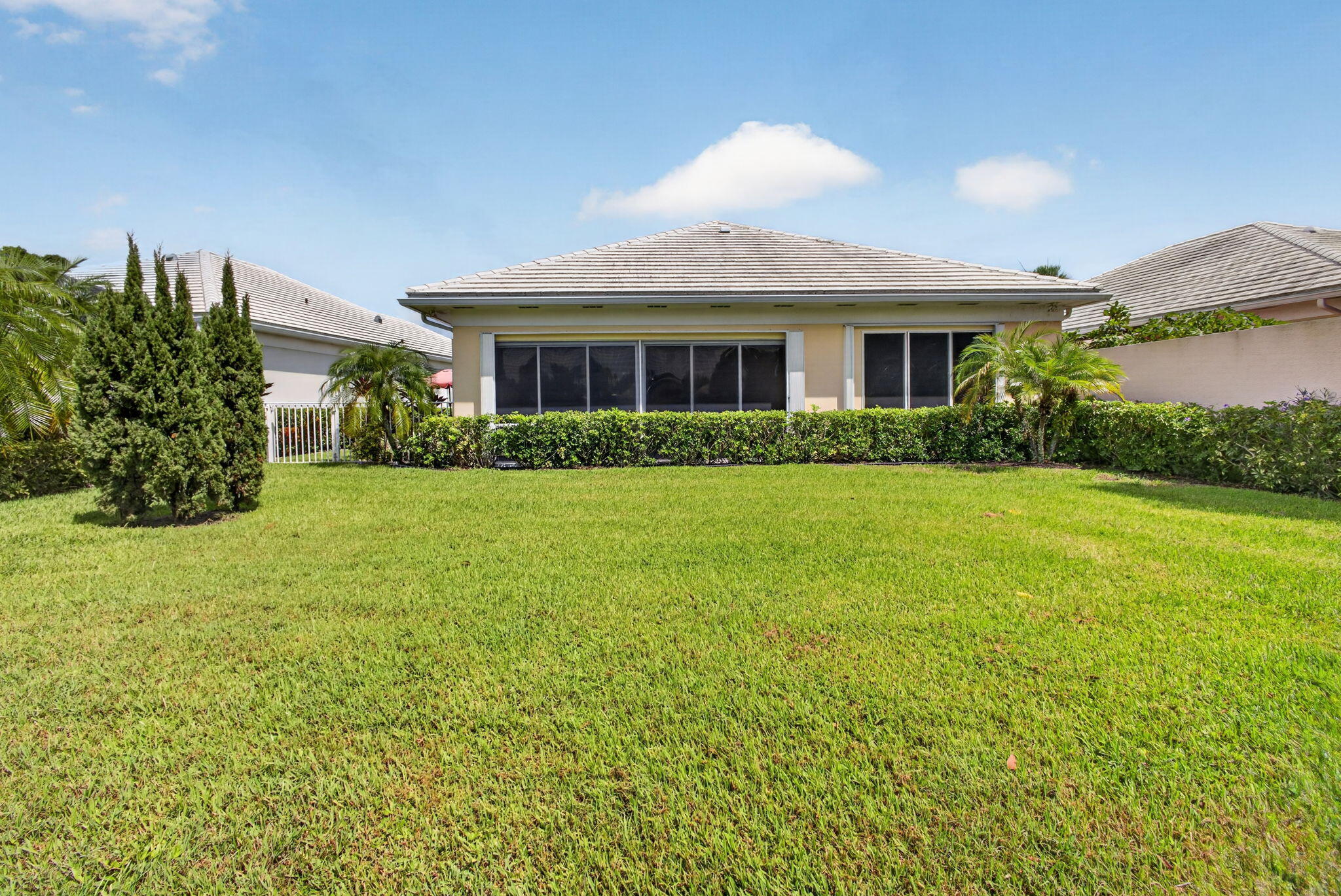 main property photo 78