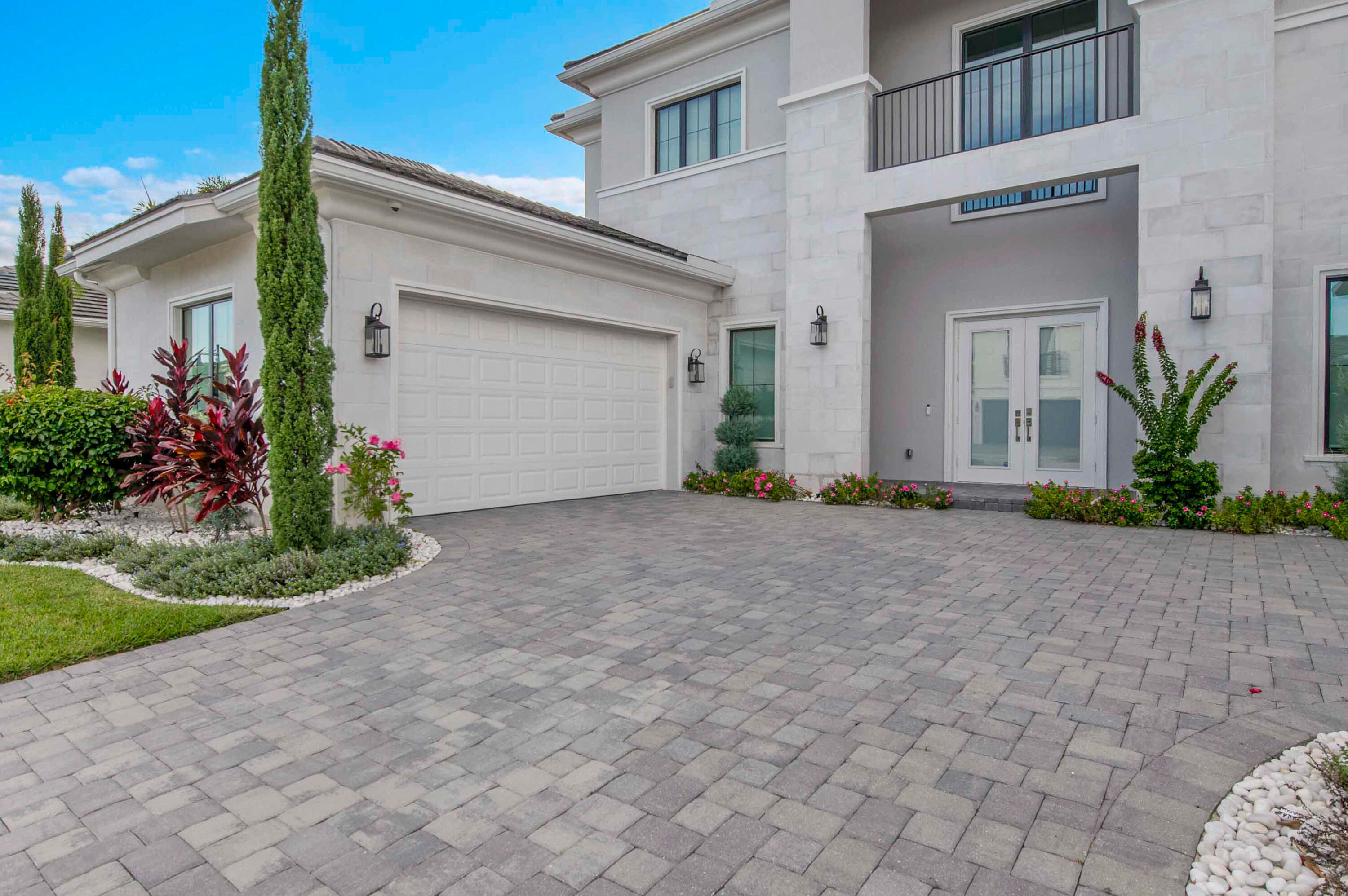 main property photo 73