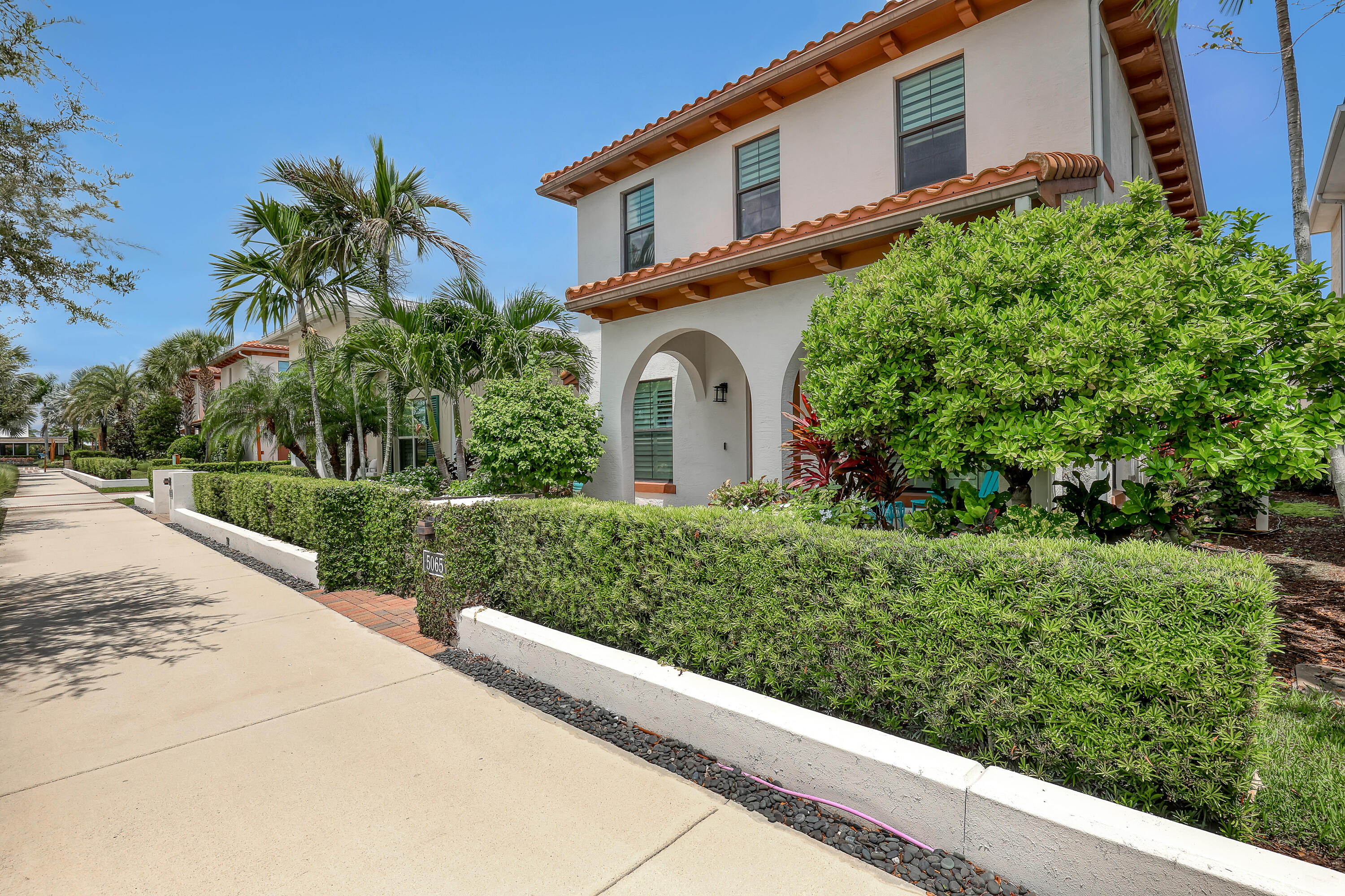 main property photo 38