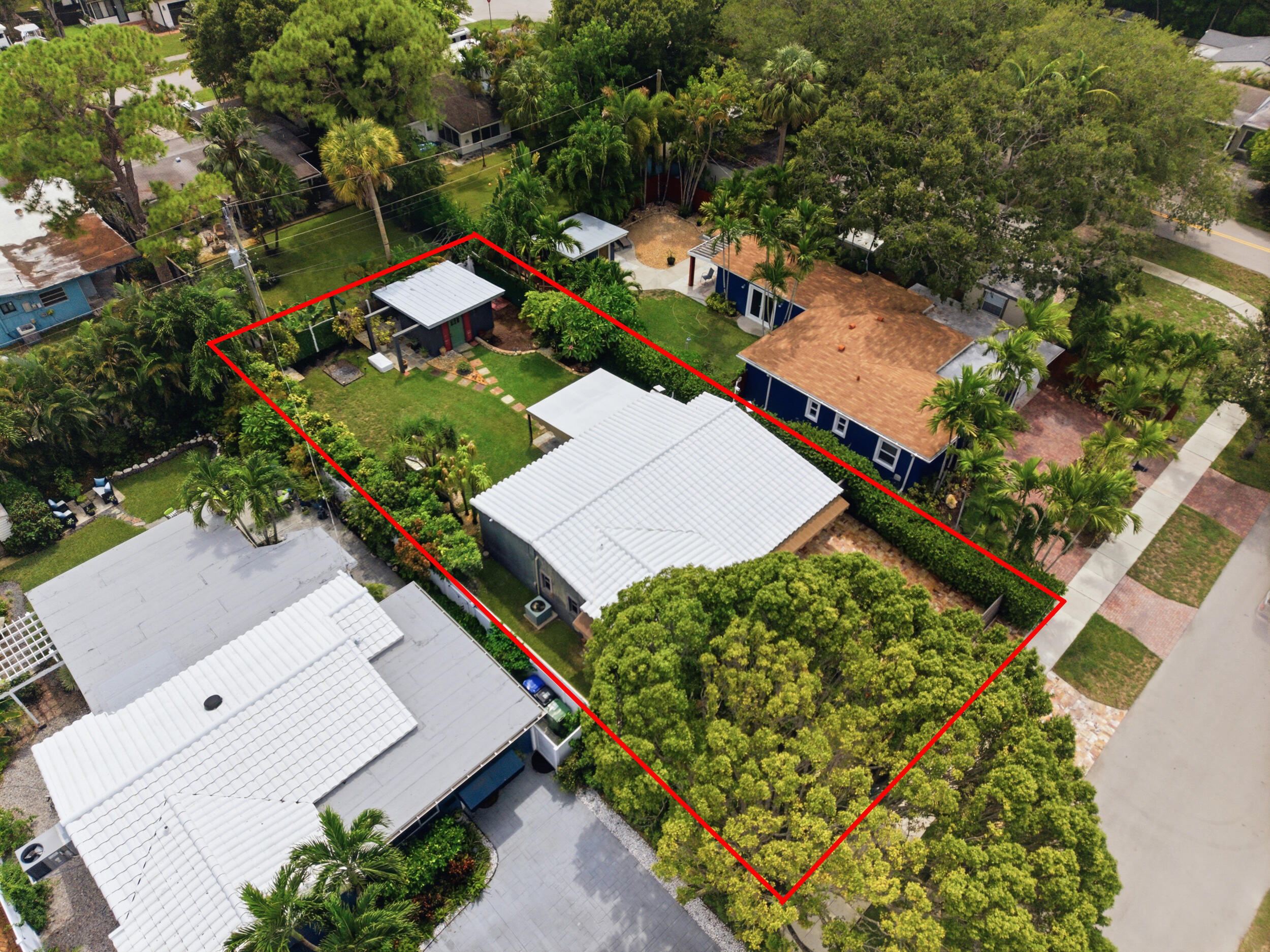 main property photo 20
