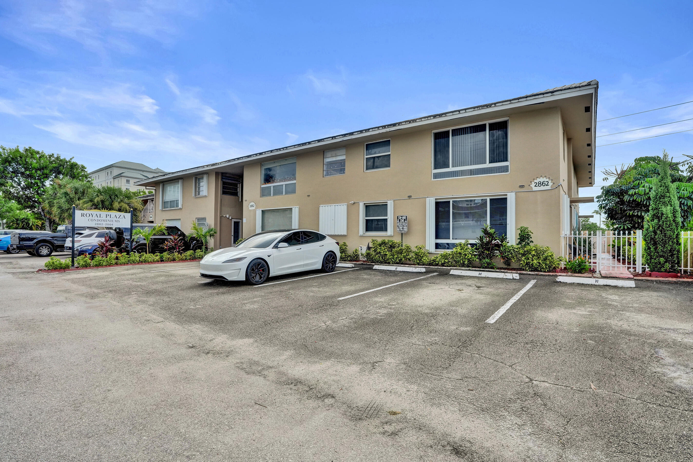 main property photo 23