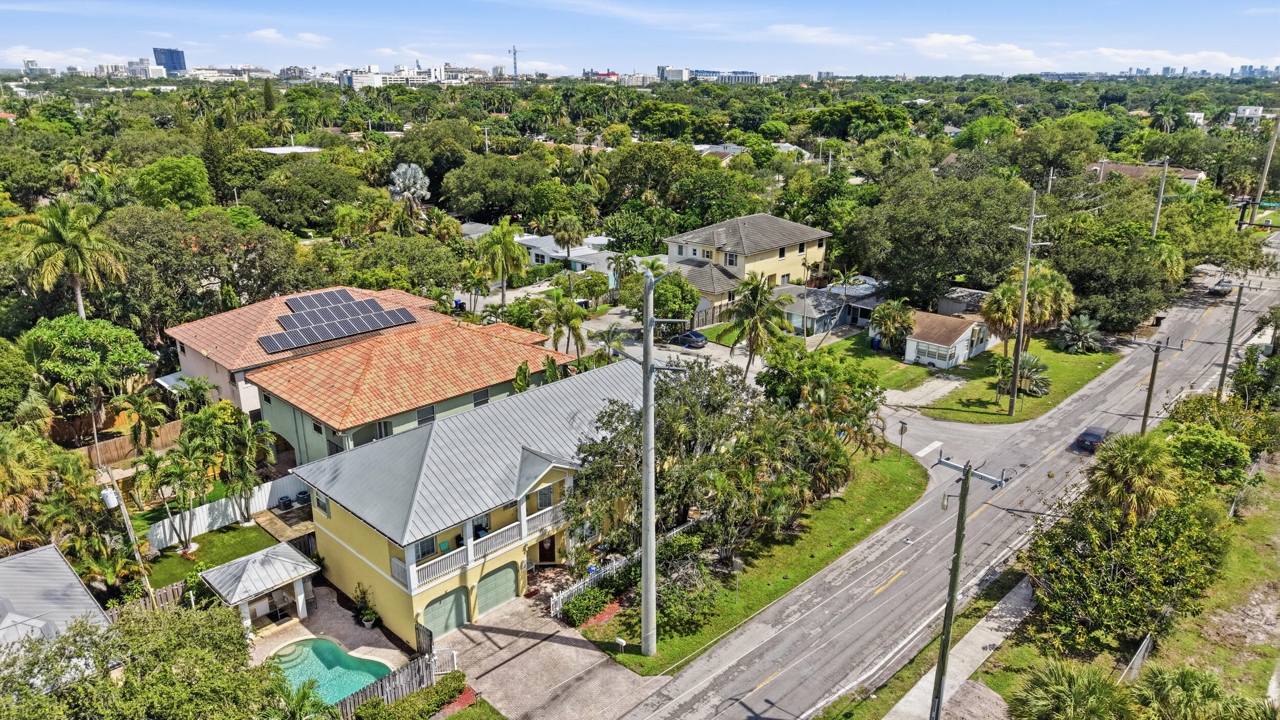 main property photo 24
