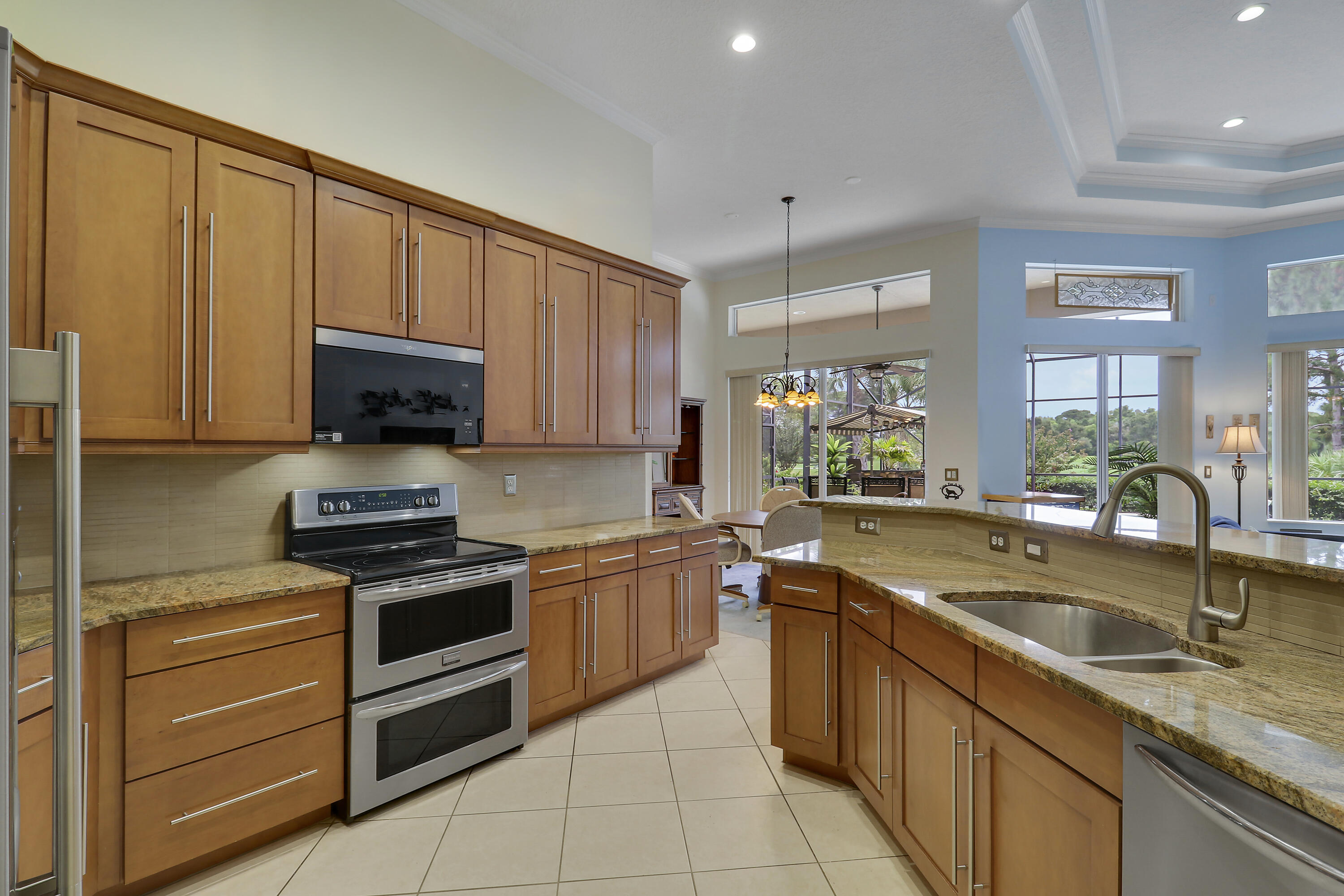 main property photo 15