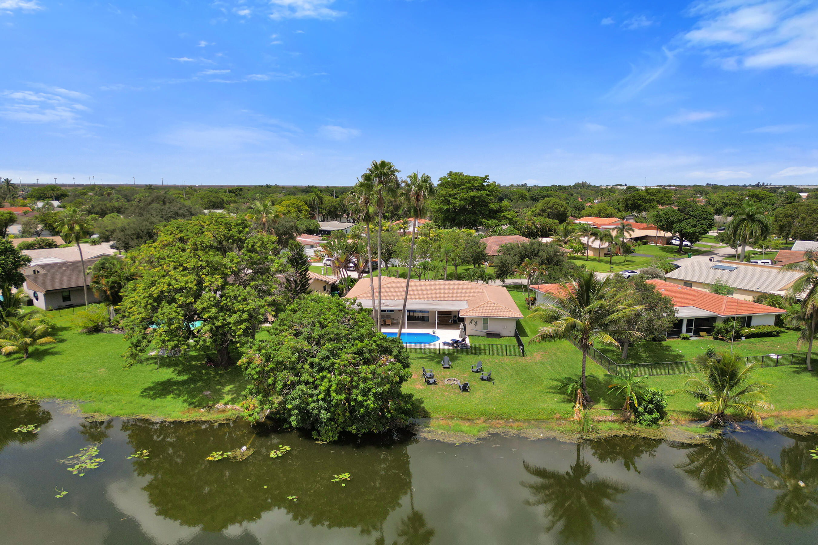 main property photo 79